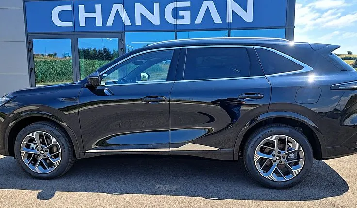 Zunanja slika - Changan CS75 Plus - 8AT FULLED•ACC•BLIS•PANOR•NAVI•KAMER-360•19C• - 6