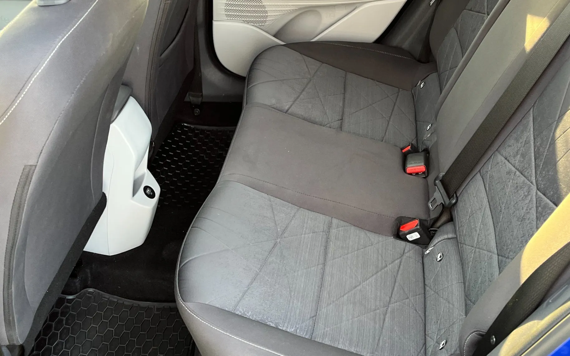 Zunanja slika - Hyundai Bayon - 1.0 T-GDI Style.LED.VZR.KAM.LANE AS.ACC 22.768 KM - 9