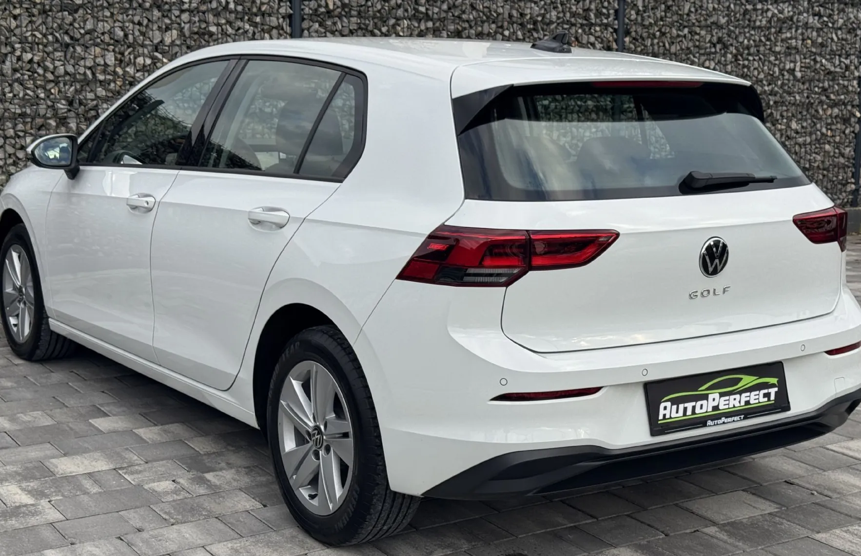 Zunanja slika - Volkswagen Golf - 1.5 TSI Style|Gr.Sed|Navi|Virtual|PDC|1.Last - 4