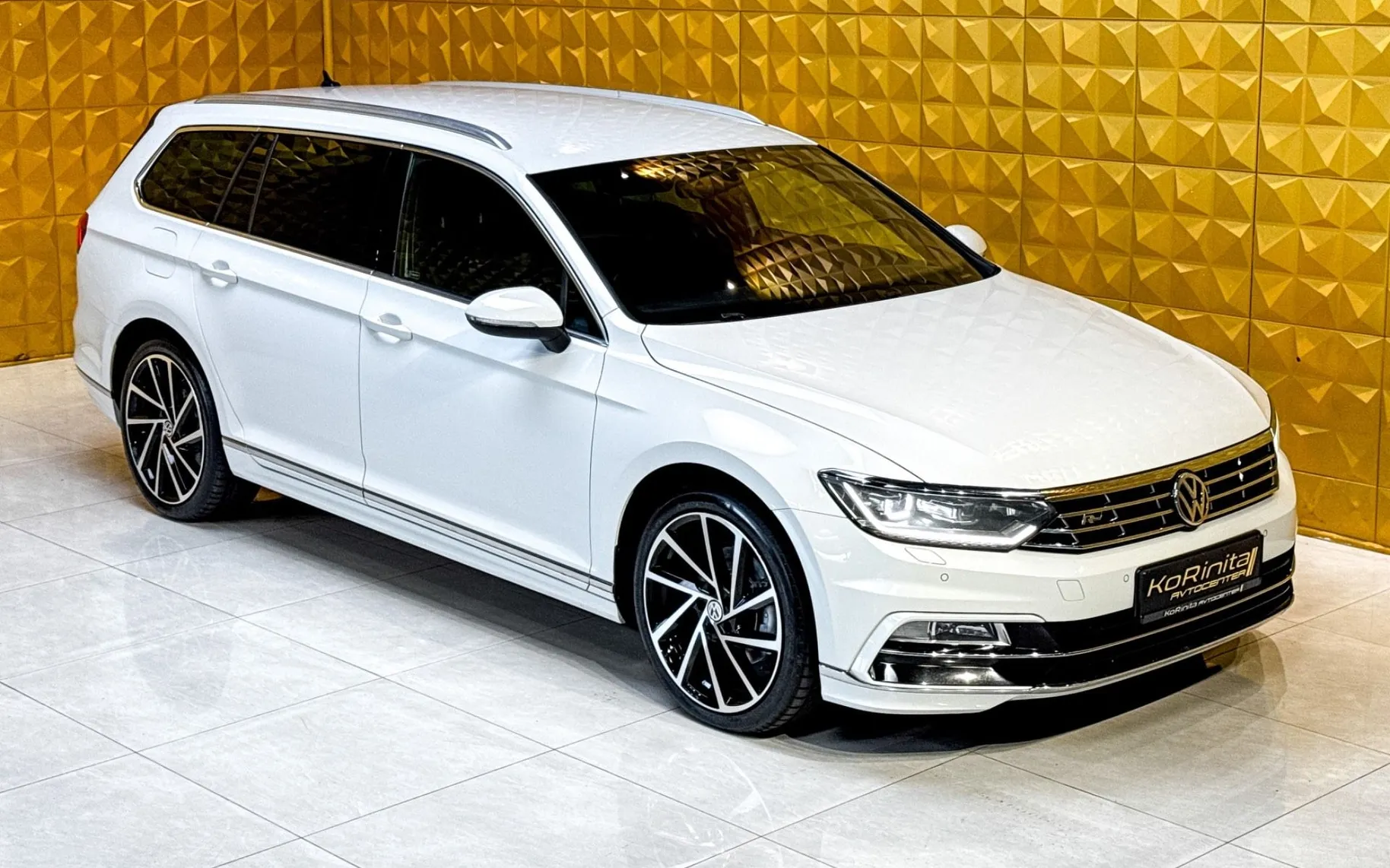 Zunanja slika - Volkswagen Passat Variant - 2.0 TDI AUT.-R Line-LED-VIRTUAL-KLJUKA-KAMERA - 2
