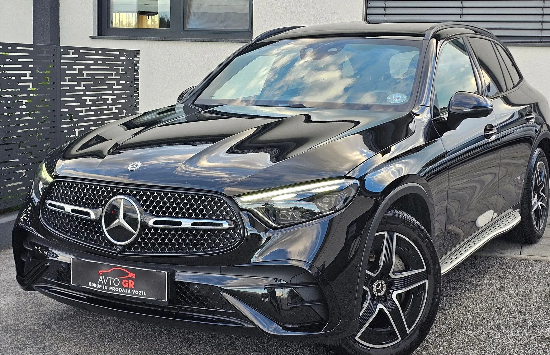 Zunanja slika - Mercedes-Benz GLC-Razred - GLC 220d 4MATIC AMG Line Avt.-Novo- Le 18.000km- - 13