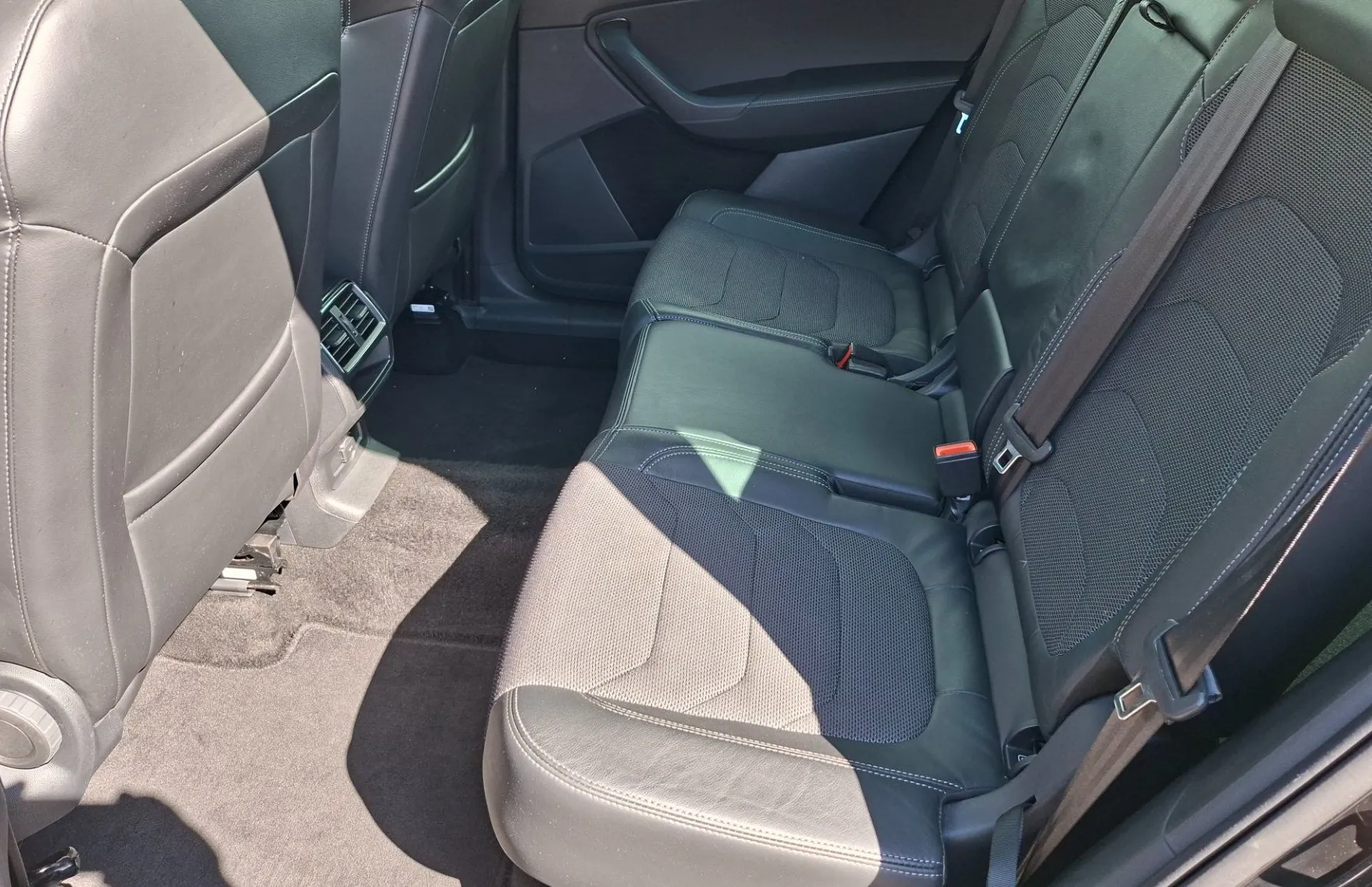 Zunanja slika - Škoda Kodiaq - 4x4 2.0 TDI Style DSG MATRIX KAMERA RADAR TEMPOMAT - 9