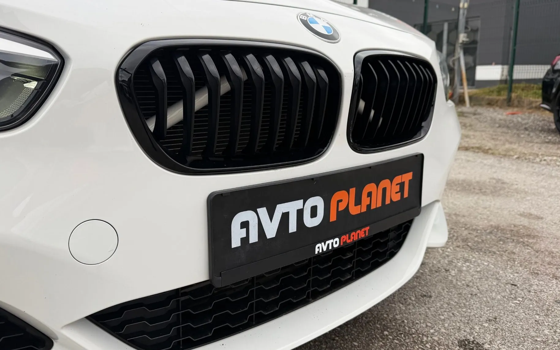Zunanja slika - BMW Serija 1 - : 118i M Sport Shadow 1.LASTNIK FULL LED NAVI ALU 18 - 11
