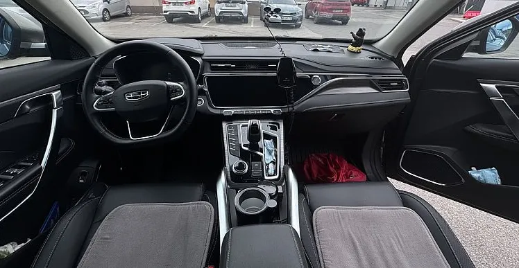Zunanja slika - Geely Atlas Pro - 4x4  Flagship + KLJUKA + GUME - 9