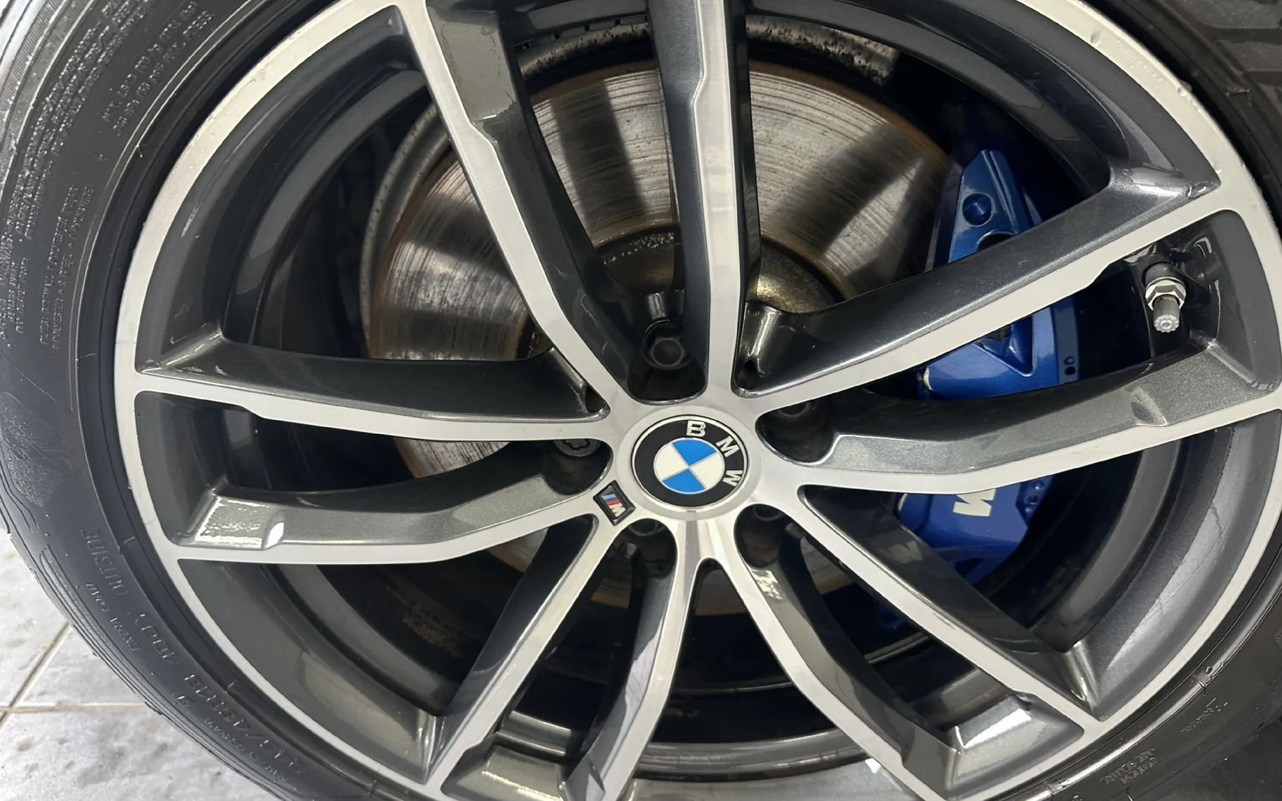 Zunanja slika - BMW Serija 5 - Touring: BMW 5 Touring  530 i xDrive M Sport 2.0 185 KW - 7