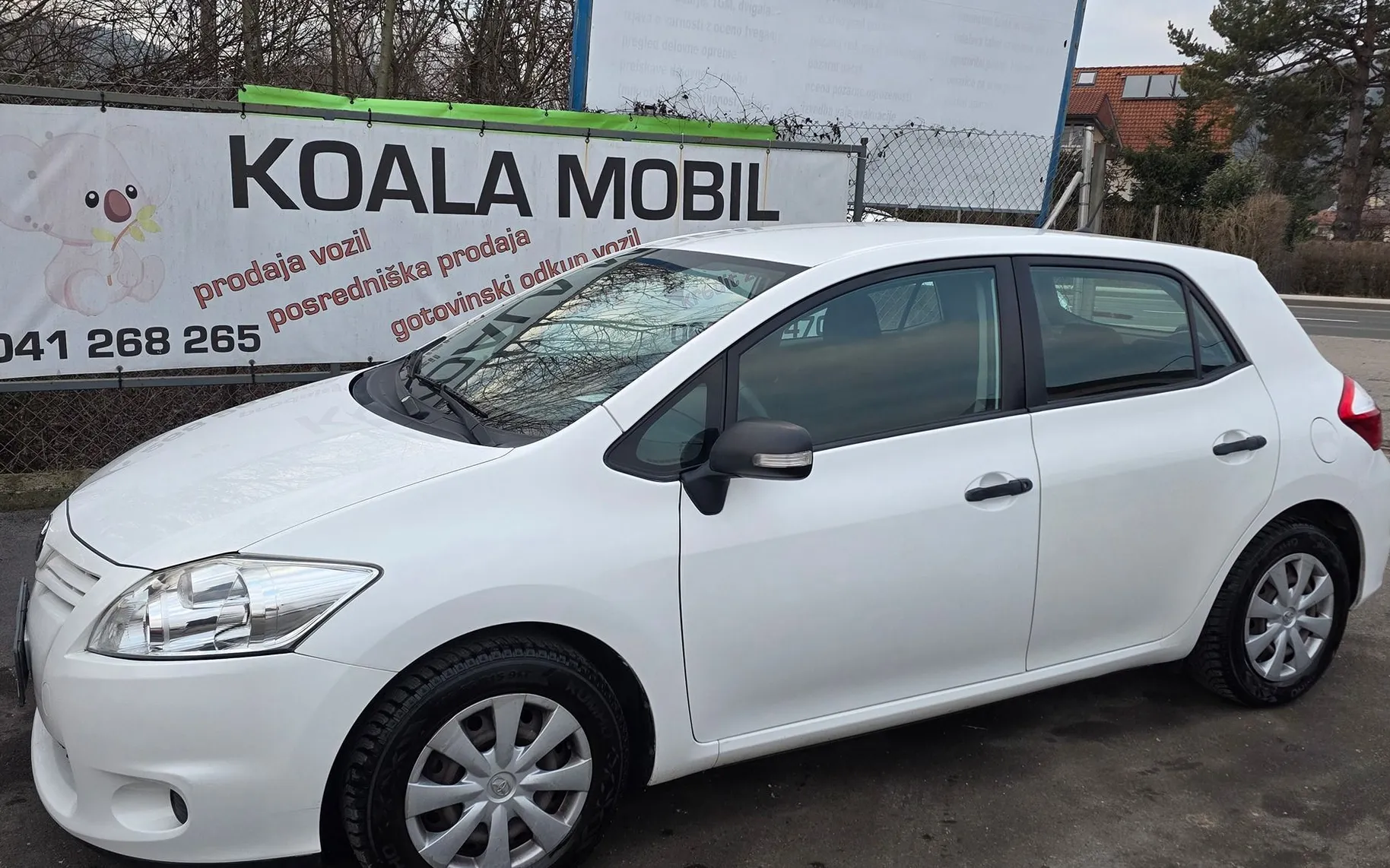 Zunanja slika - Toyota Auris - 1.33 Dual VVT-i Luna KLIMA-SLOVENSKA-1.LASTNIK - 8