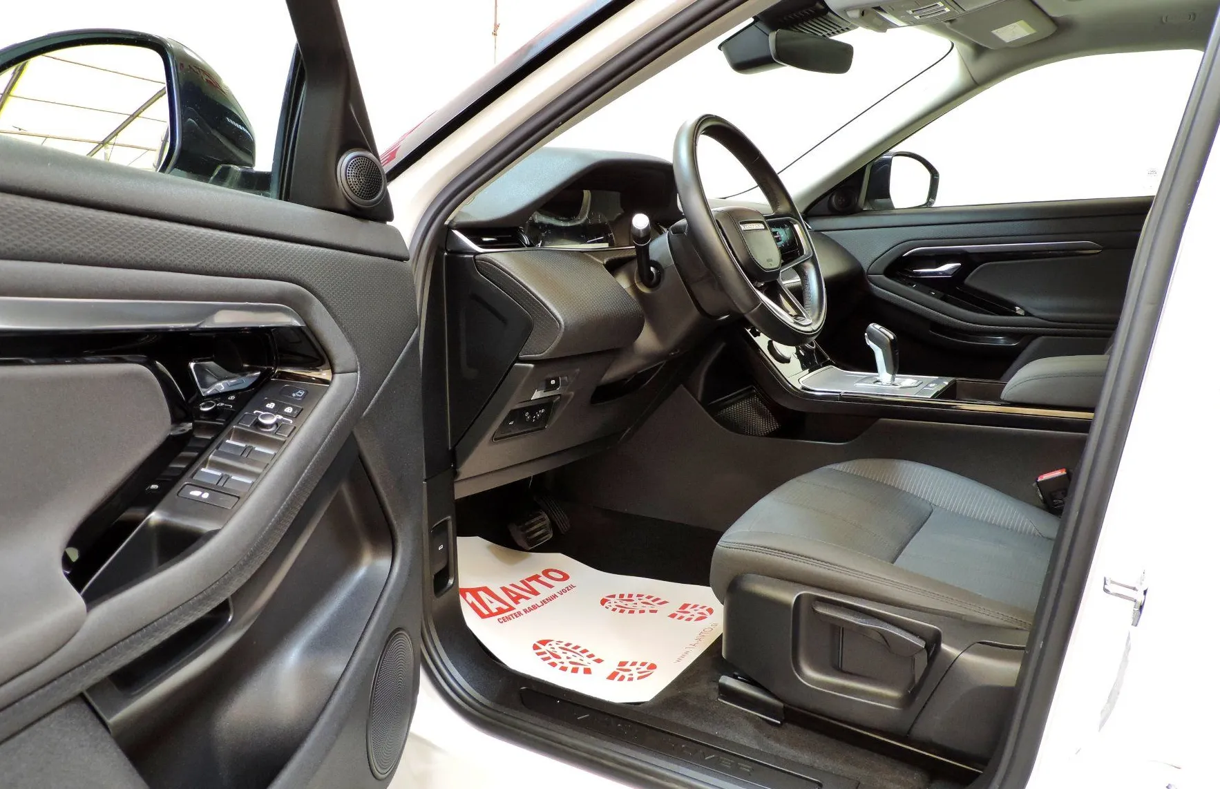 Zunanja slika - Land Rover Range Rover Evoque - 2.0 TD4 D165 MHEV SE Avt. NOVI MODEL-PANORAMA- - 9