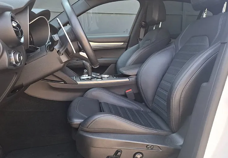 Zunanja slika - Alfa Romeo Stelvio - Q4 2.2 Multijet 210 Veloce Avt. - 7