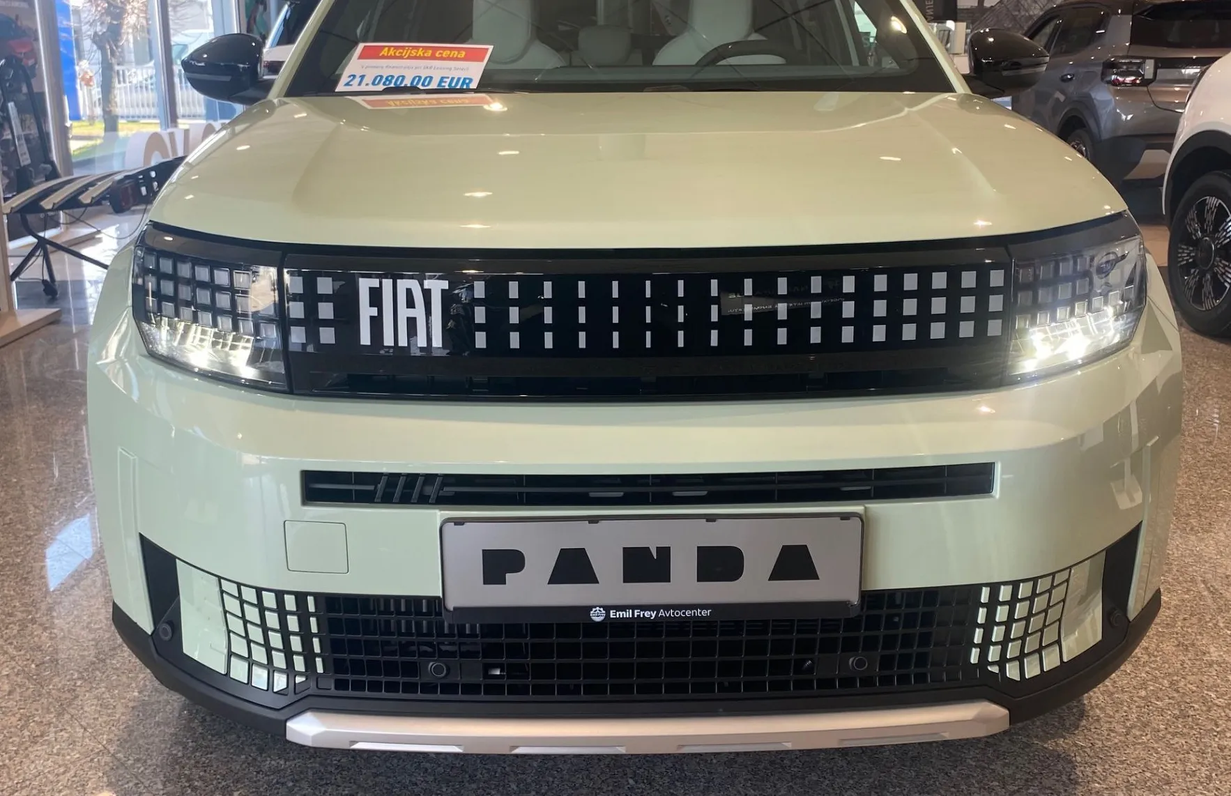 Zunanja slika - Fiat Grande Panda - 1.2 E-DCT6 110 LaPrima - 2