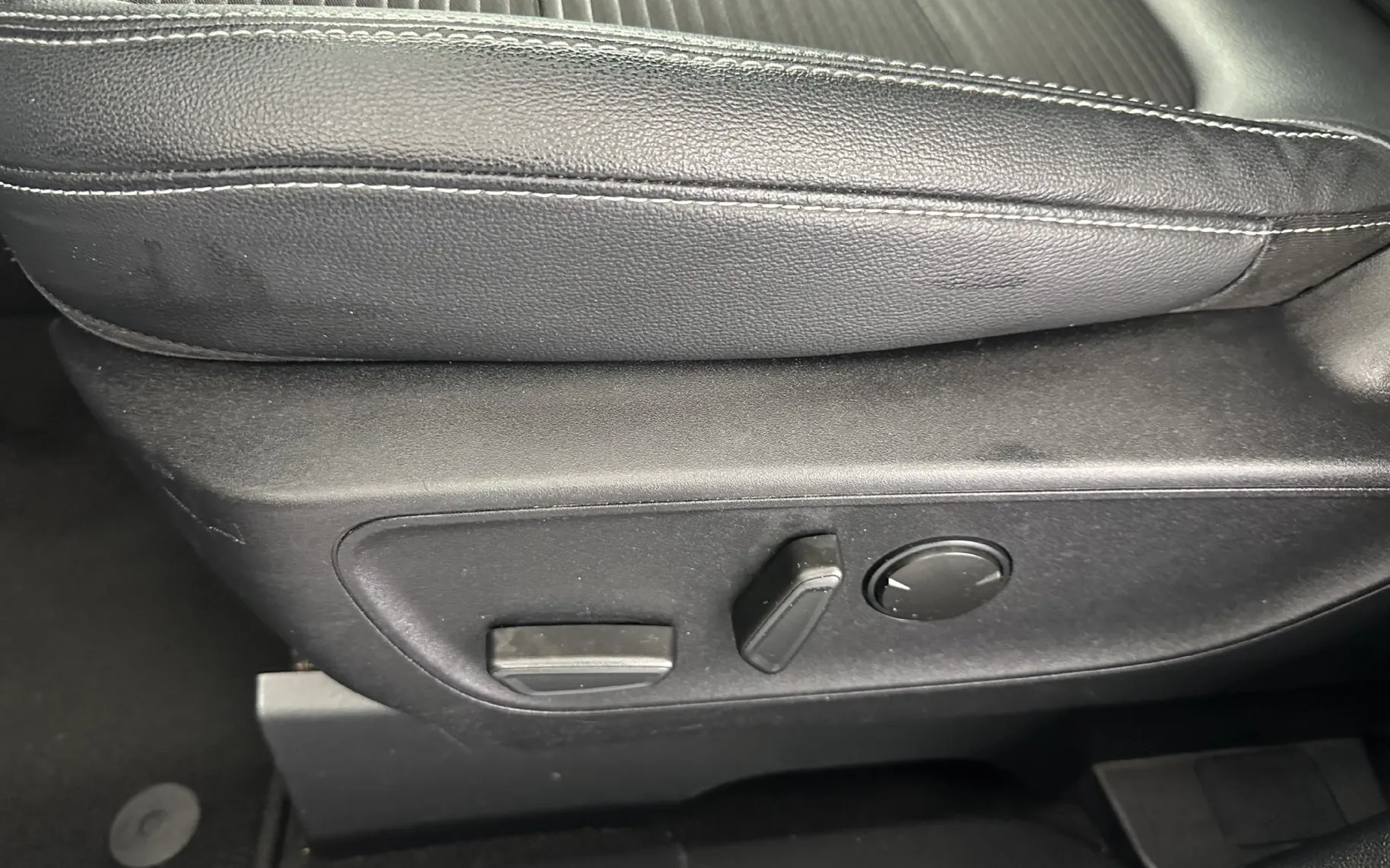 Notranja slika - Ford Kuga - TitaniumX 2.0 EcoBlue 140kW.NEMŠKI+4ALU.KAMERA.4X4 - 18