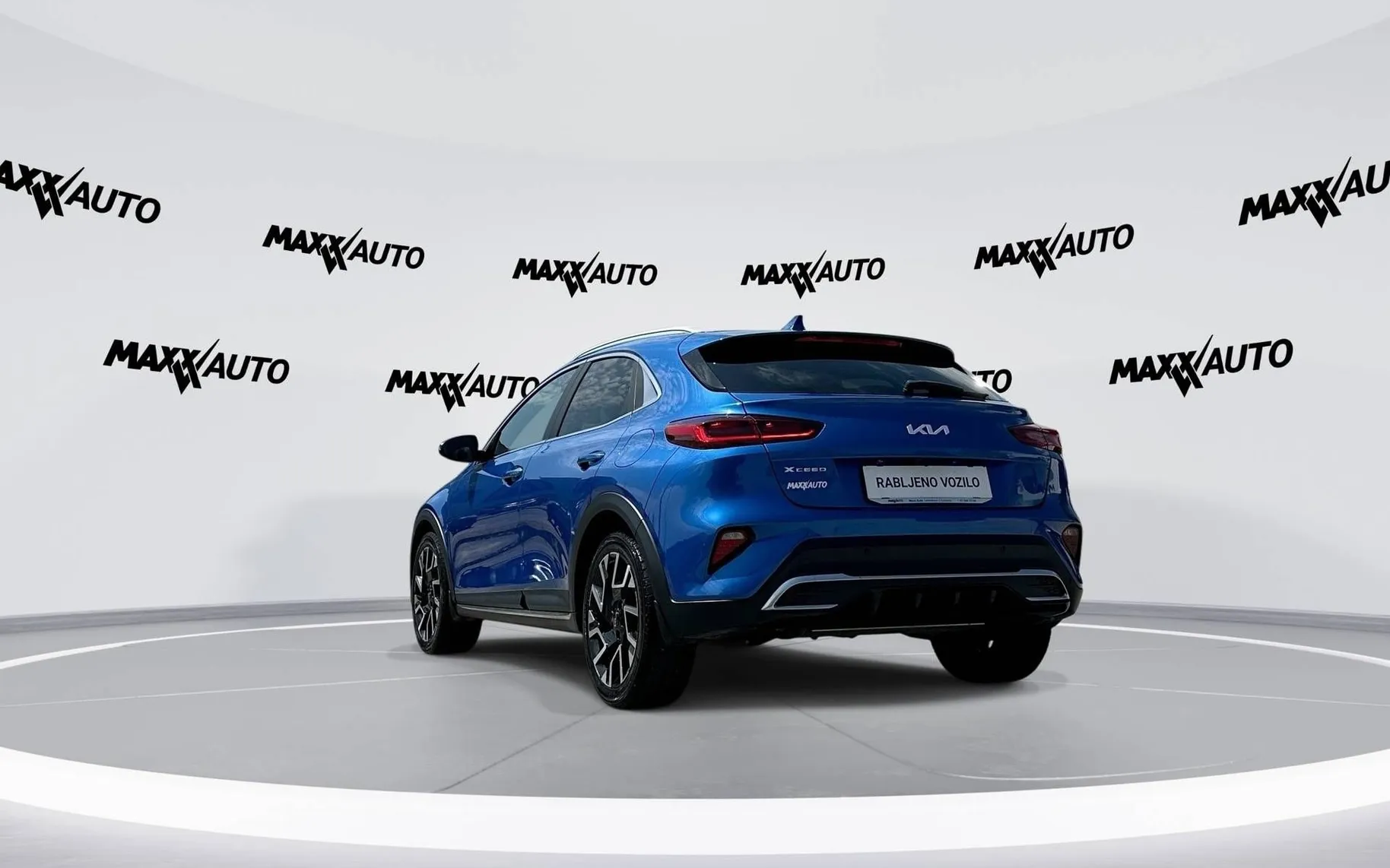 Notranja slika - KIA XCeed - 1.5 T-GDI EX WAY - 7