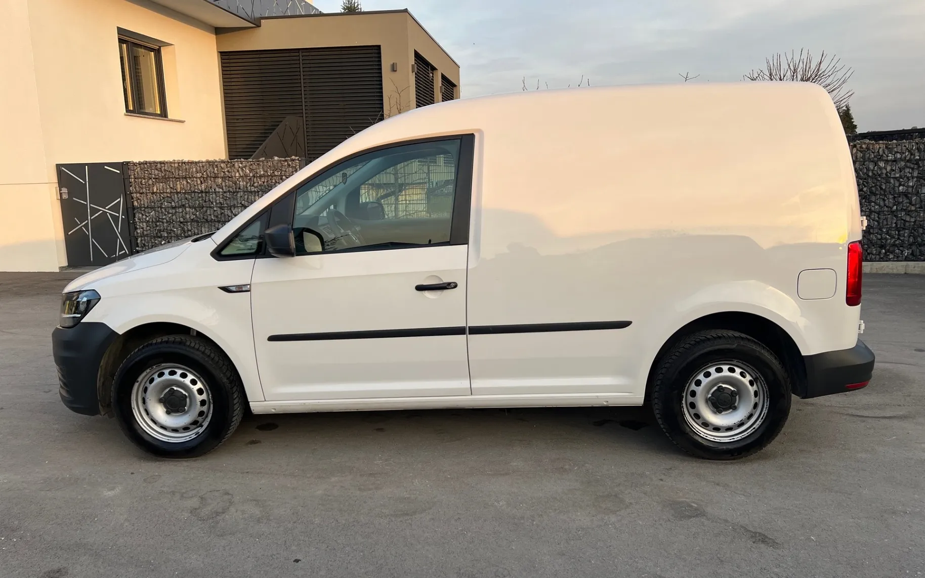 Zunanja slika - Volkswagen Caddy - 2,0 TDI Comfortline - 5