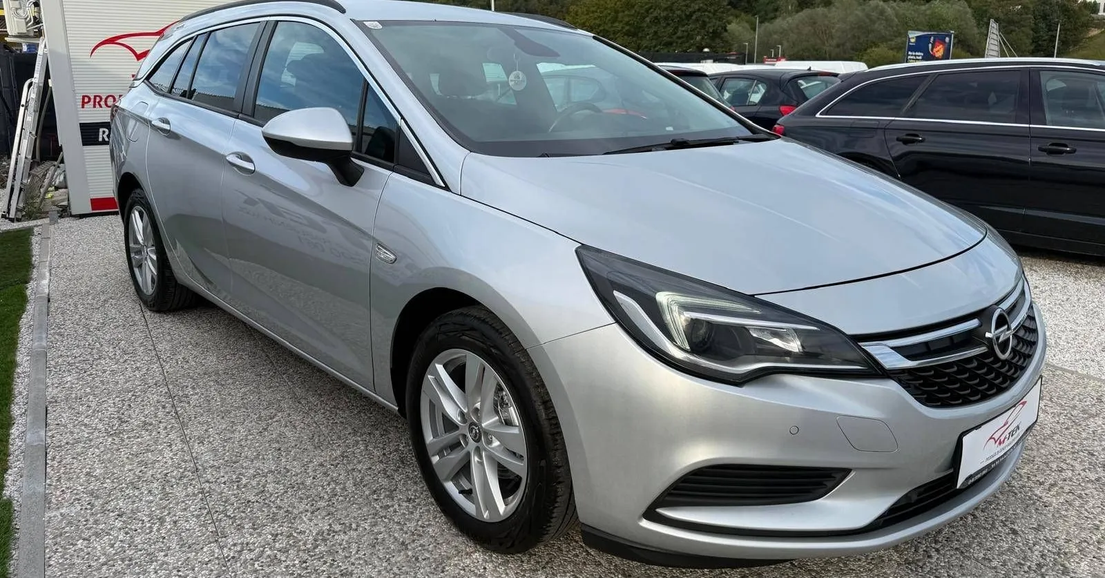 Zunanja slika - Opel Astra - Sports Tourer 1.6 CDTI Enjoy SAMO 107.000 KM - 3