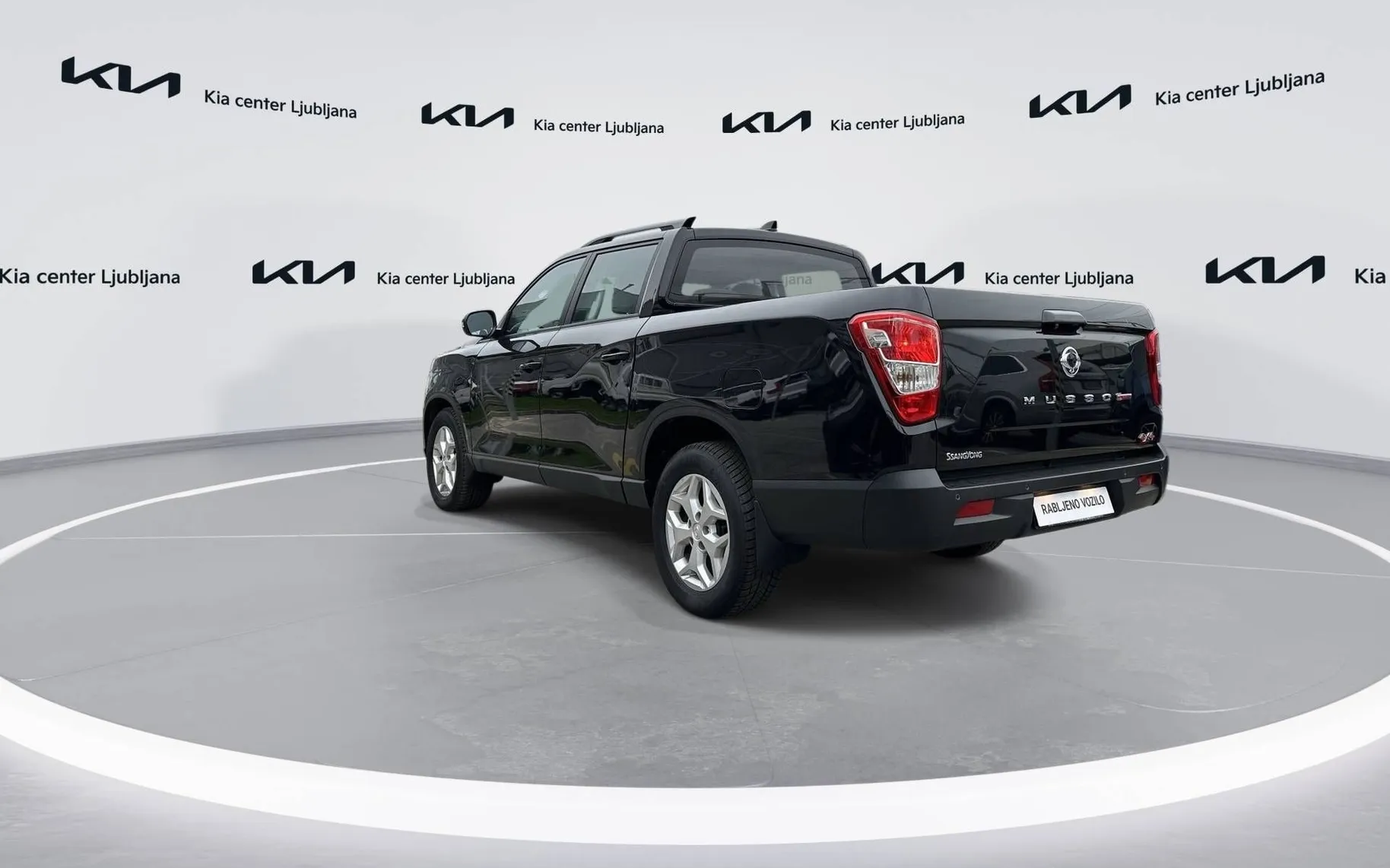 Notranja slika - SsangYong Musso - Grand 2.2 XDi Ultimate 4WD AT... - 7
