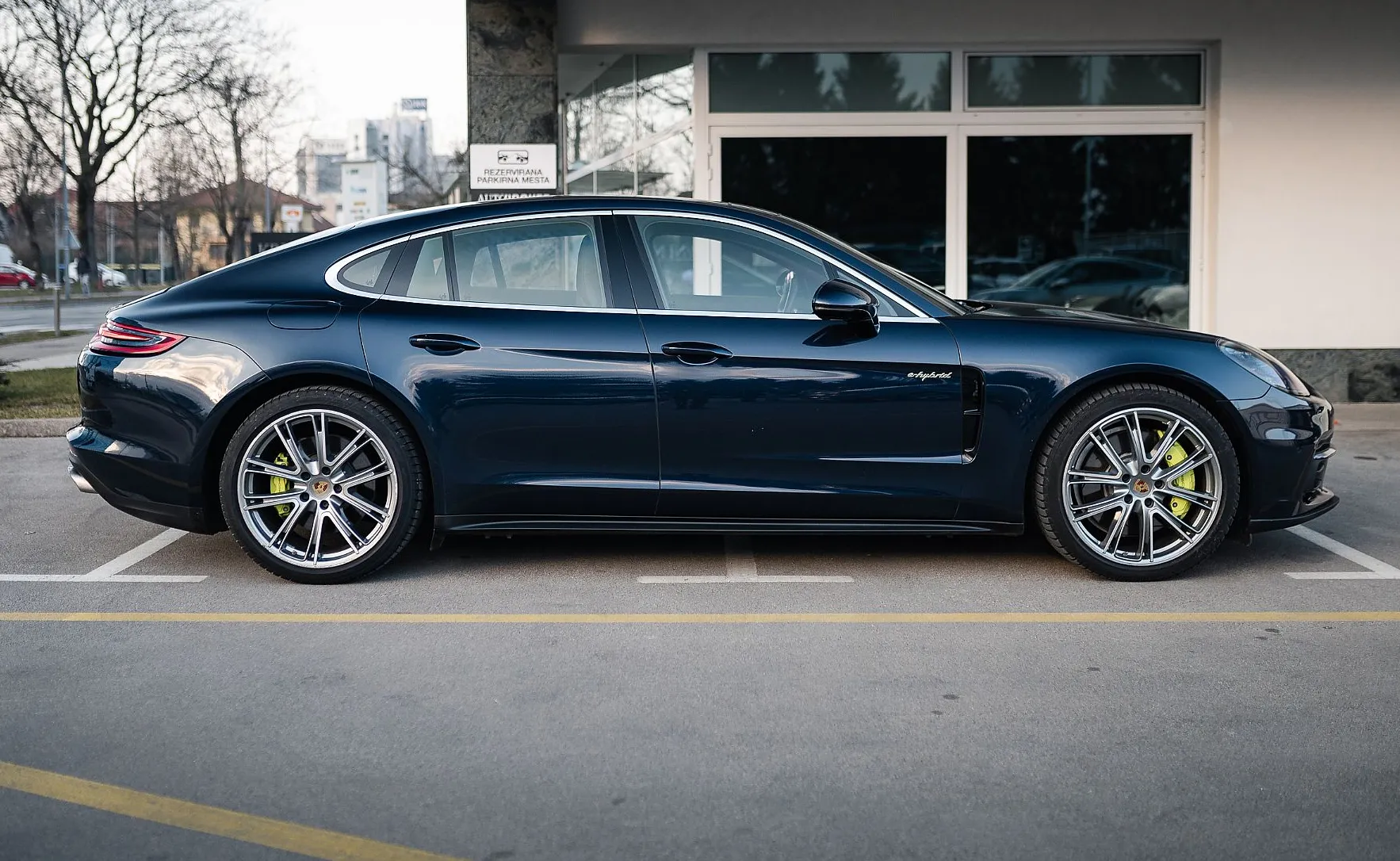 Zunanja slika - Porsche Panamera - 2.9 4 E-HYBRID DCT 4WD - SLO. VOZILO - 1. LASTNIK - 4