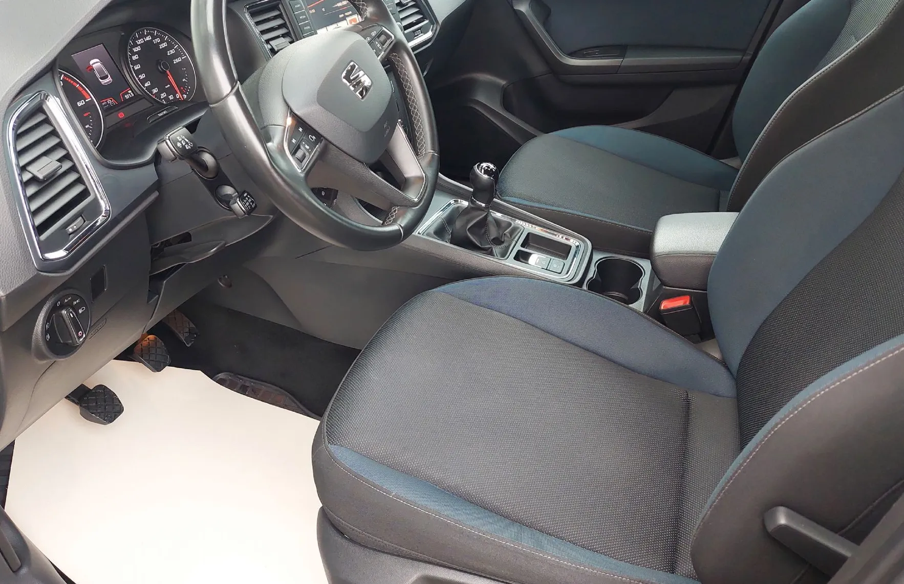 Zunanja slika - Seat Ateca - 2.0 TDI 110 KW FR - 5