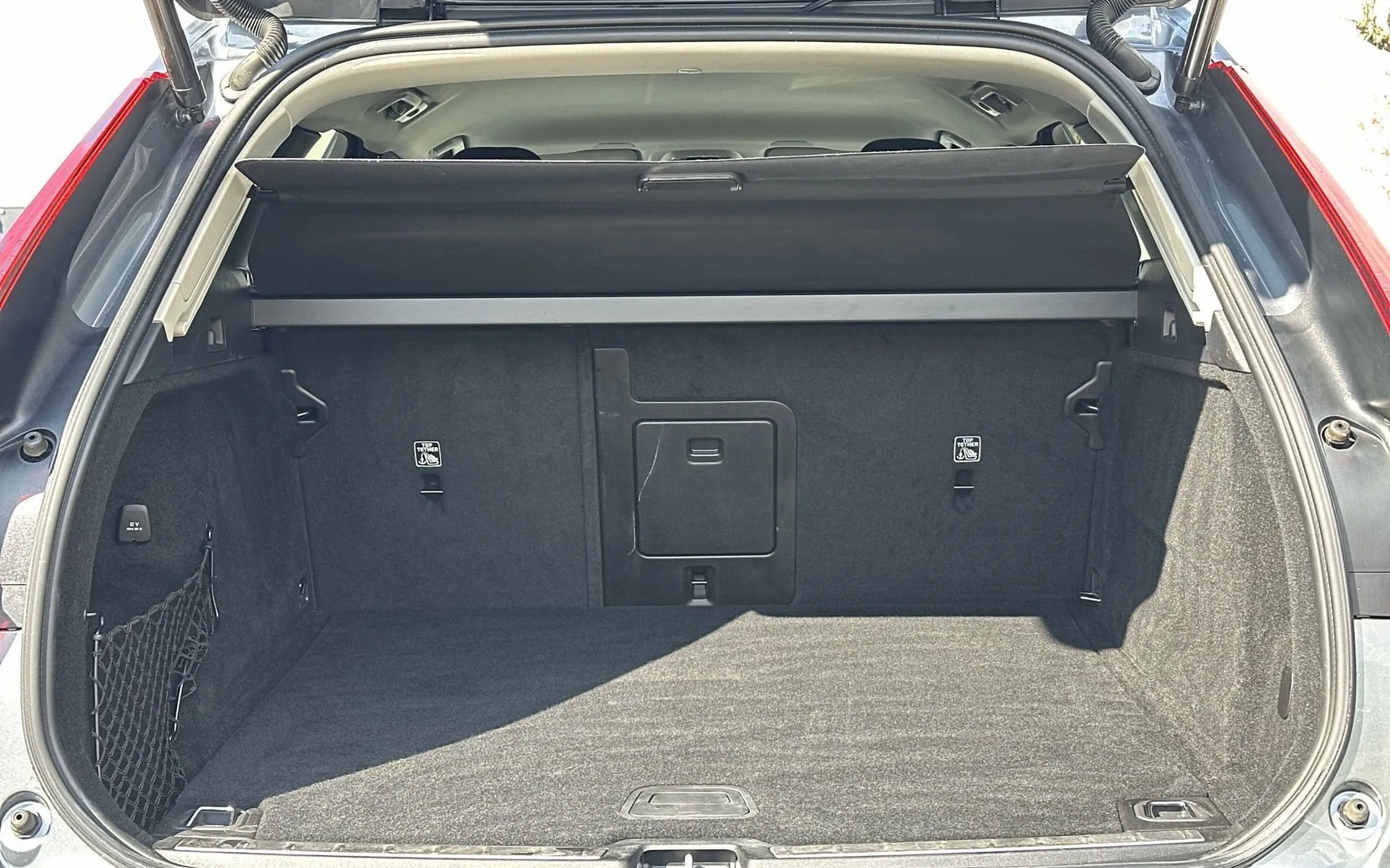 Notranja slika - Volvo XC60 - B4 D AUT Inscription AWD - 14