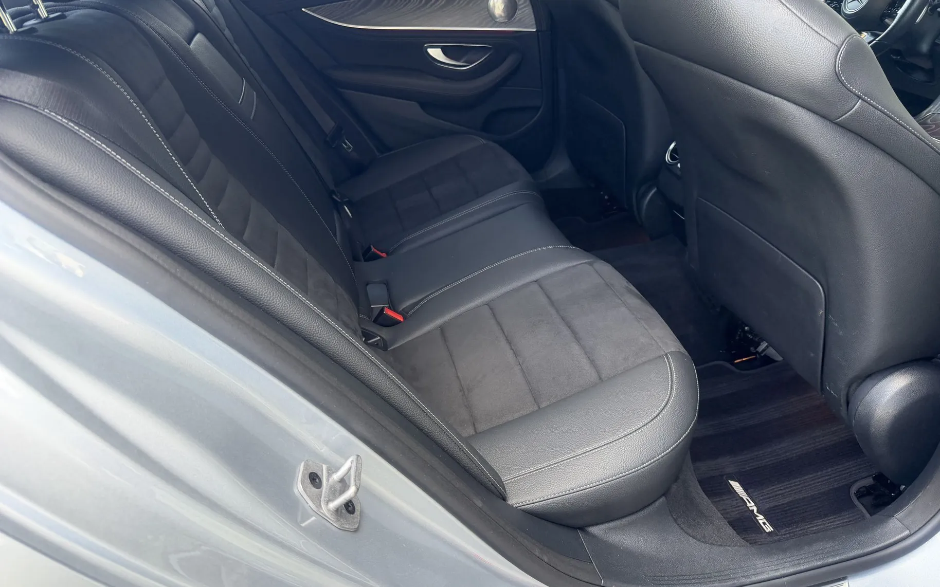 Zunanja slika - Mercedes-Benz E-Razred - E220d AMG WIDE MULTIBEAM WEBASTO PRIKLOP ALU20 - 8