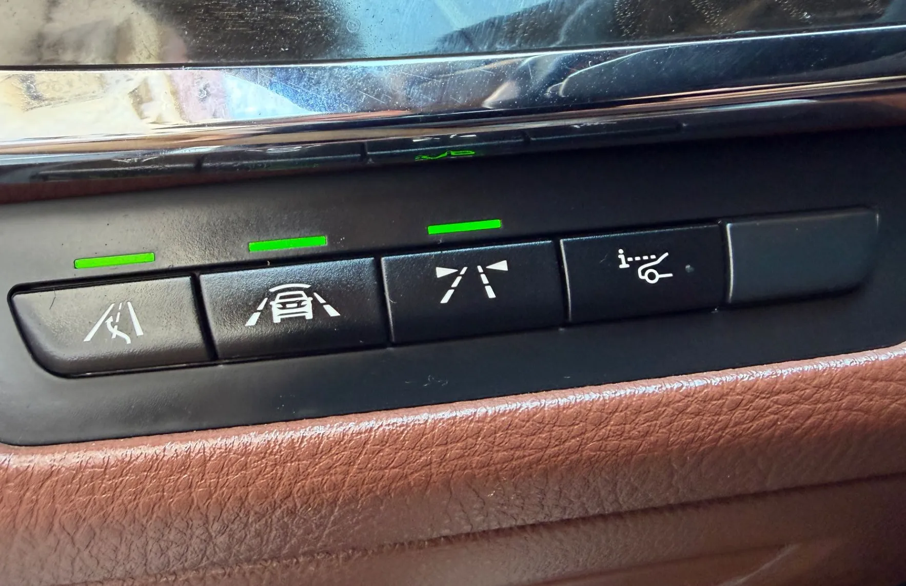 Zunanja slika - BMW Serija 5 - Touring: 535 LUXURY LINE-ACC-HIGH LED-NAVI-HARMAN KARDON - 19