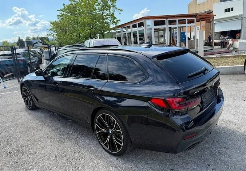 Zunanja slika - BMW serija 5 Touring: - 530e xDrive M VELIKO OPREME - 1
