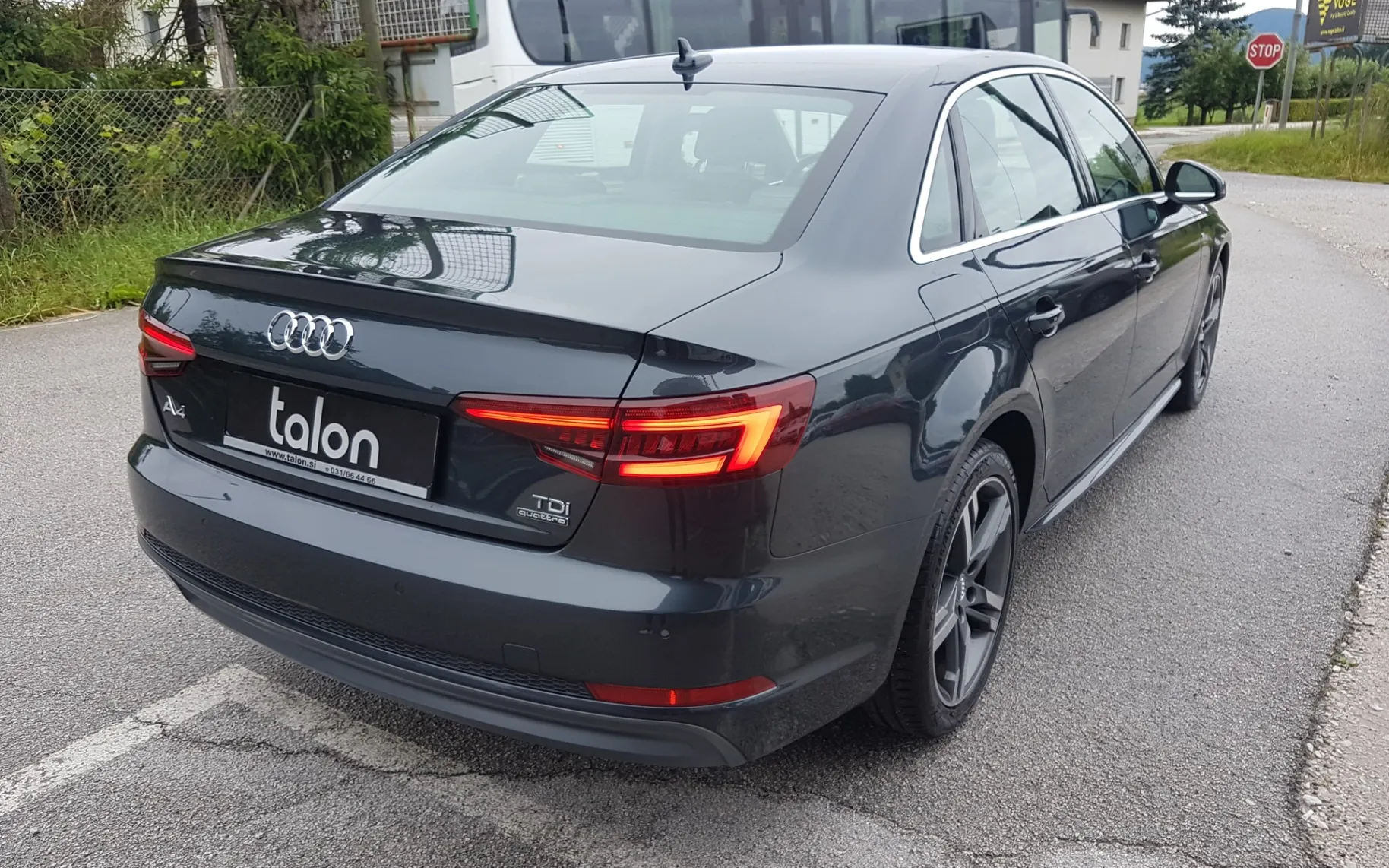 Zunanja slika - Audi A4 - 2,0 TDI Sport S tronic - 8