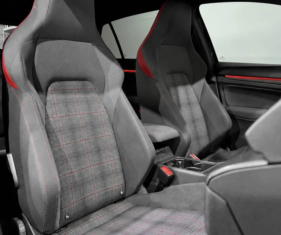 Zunanja slika - Volkswagen Golf - 2.0 GTI - DSG - KAMERA - IQ LED - RADAR - GRET SED - 13
