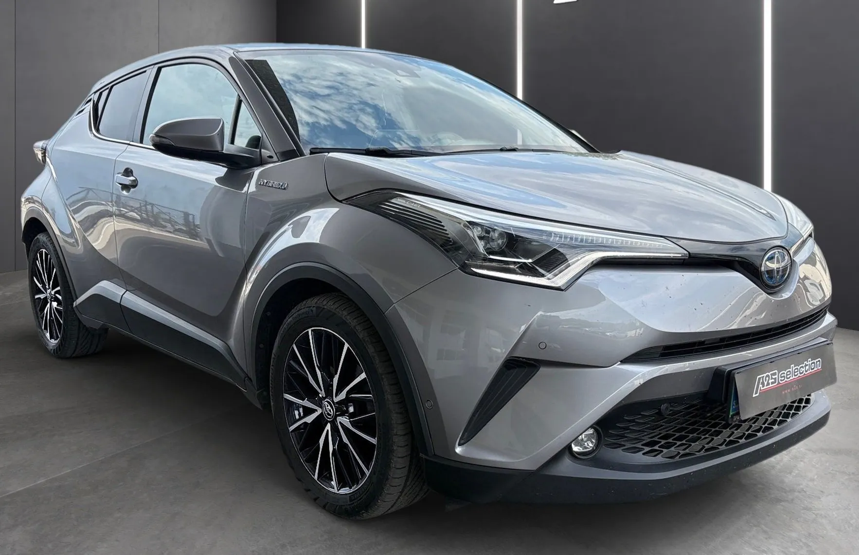 Zunanja slika - Toyota C-HR - Hybrid 1.8 VVT-i C-HIC Avt. - 2