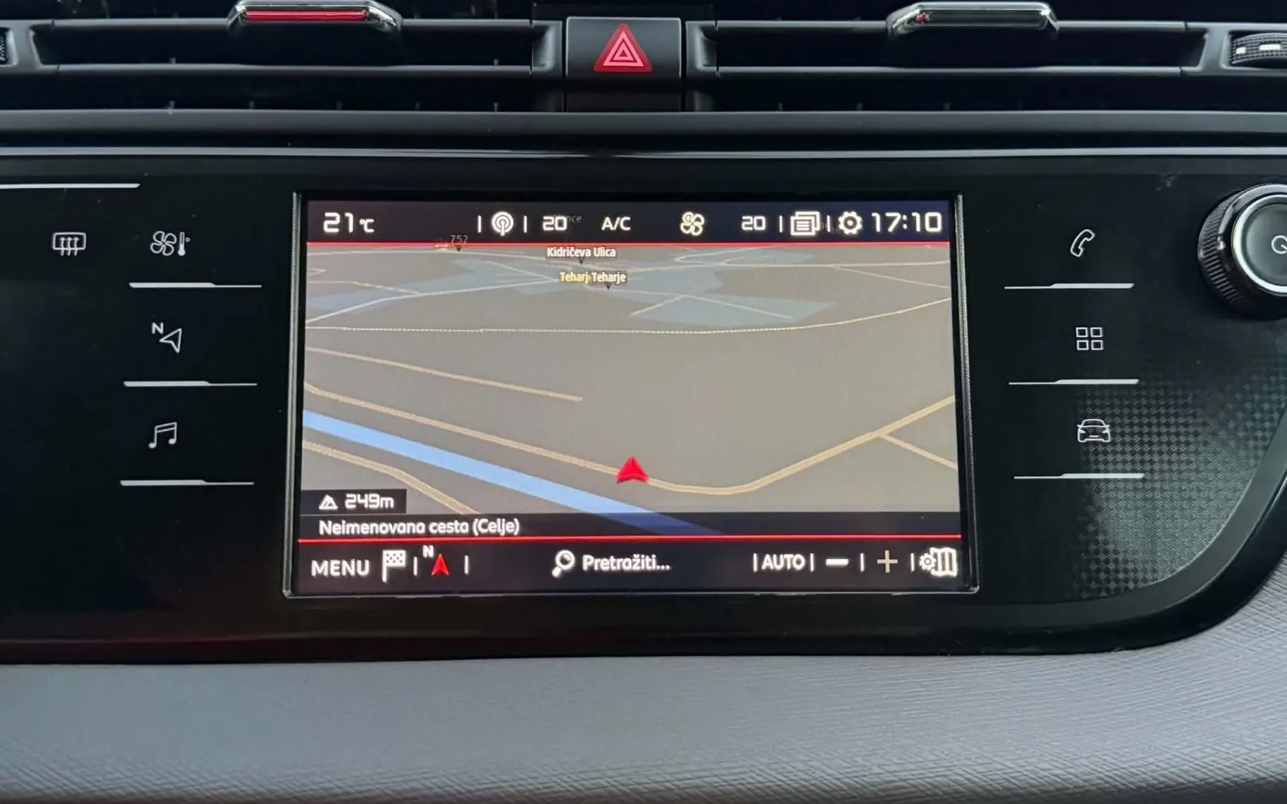 Notranja slika - Citroën C4 Picasso - 1.6 HDI-NAVIGACIJA-LED-LIZING ZA TUJCE-TEMPOMAT- - 12