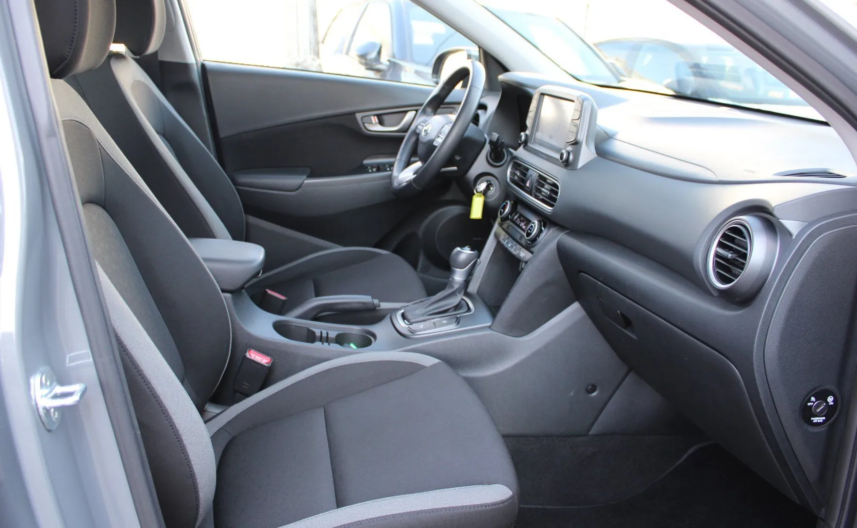 Zunanja slika - Hyundai Kona - 1.6 CRDi 136 BUSINESS DCT KAMERA LED ALU PDC - 14