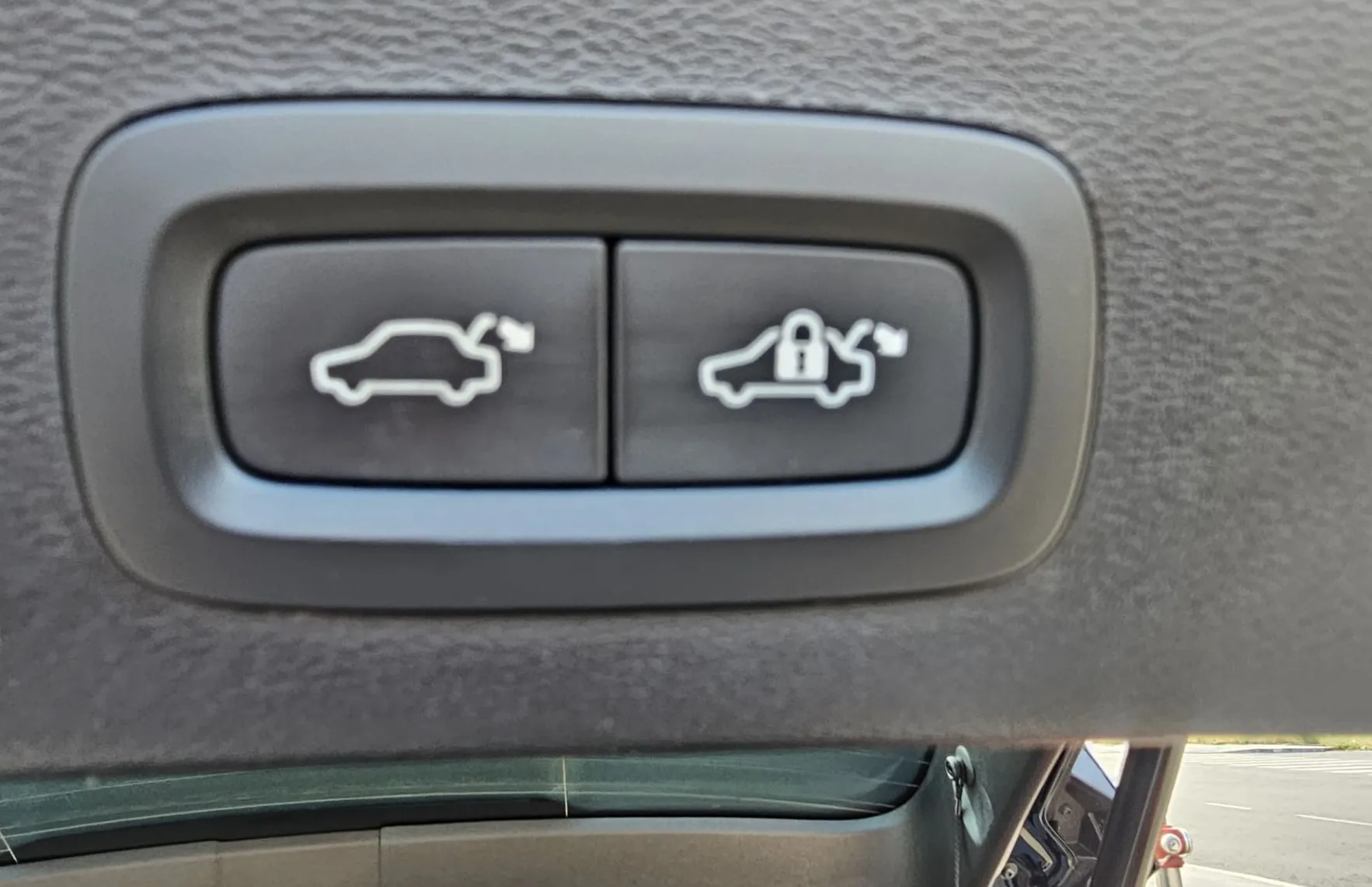 Zunanja slika - Volvo XC40 - T5 Rech.Twin Engine Inscription|FULED|ALU19|usnje| - 11