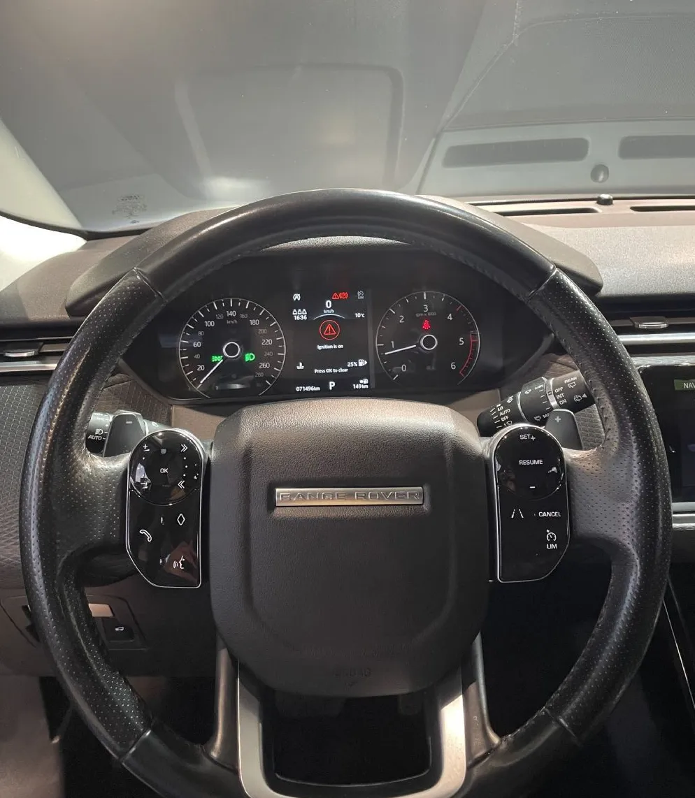 Zunanja slika - Land Rover Range Rover Velar - PANORAMA-ALCANTARA-KEYLESS-NAVI-GRETJE-RADAR-LE - 14