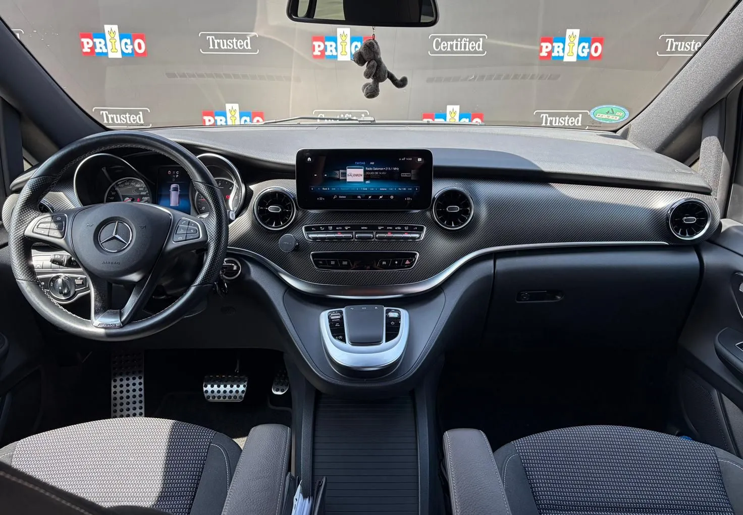 Zunanja slika - Mercedes-Benz V-Razred - V 220d AMG Line Avt. srednje dolgi - spalni paket - 7