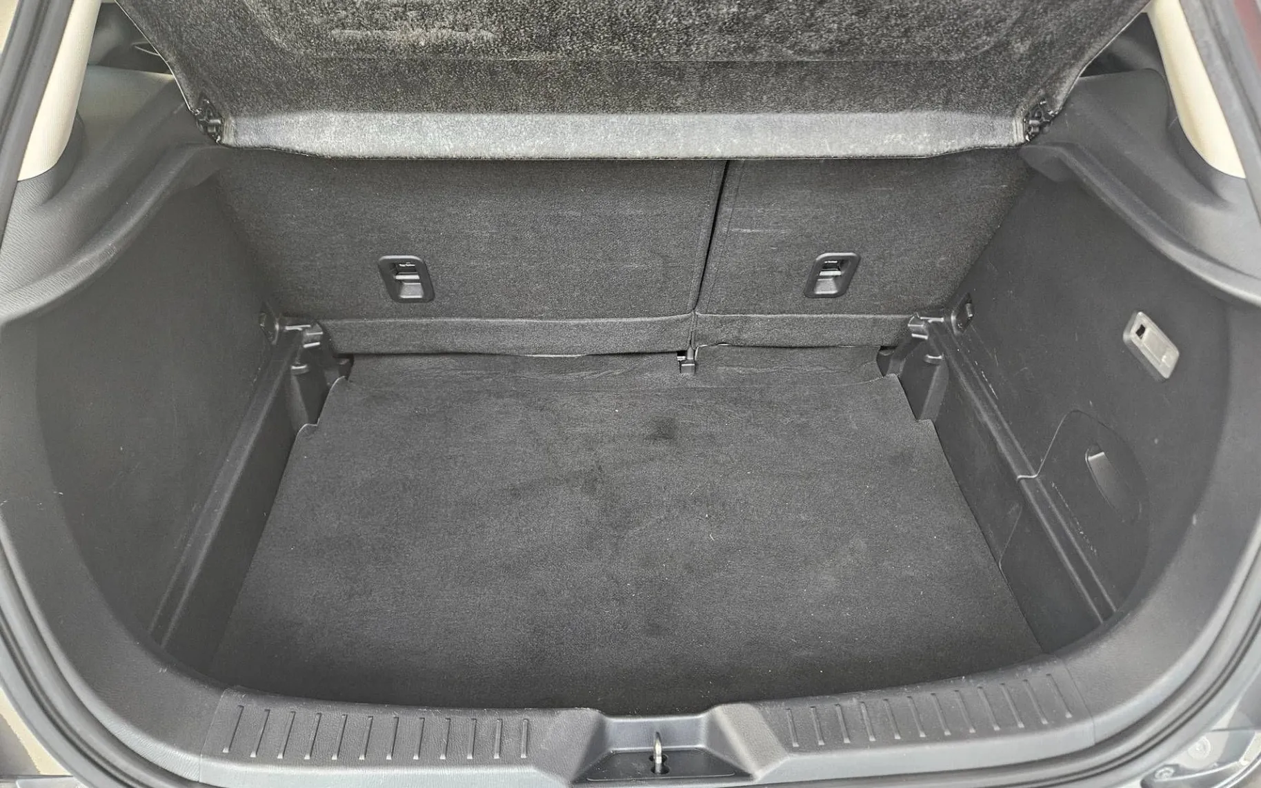 Notranja slika - Mazda CX-3 - CD115 Attraction - 11