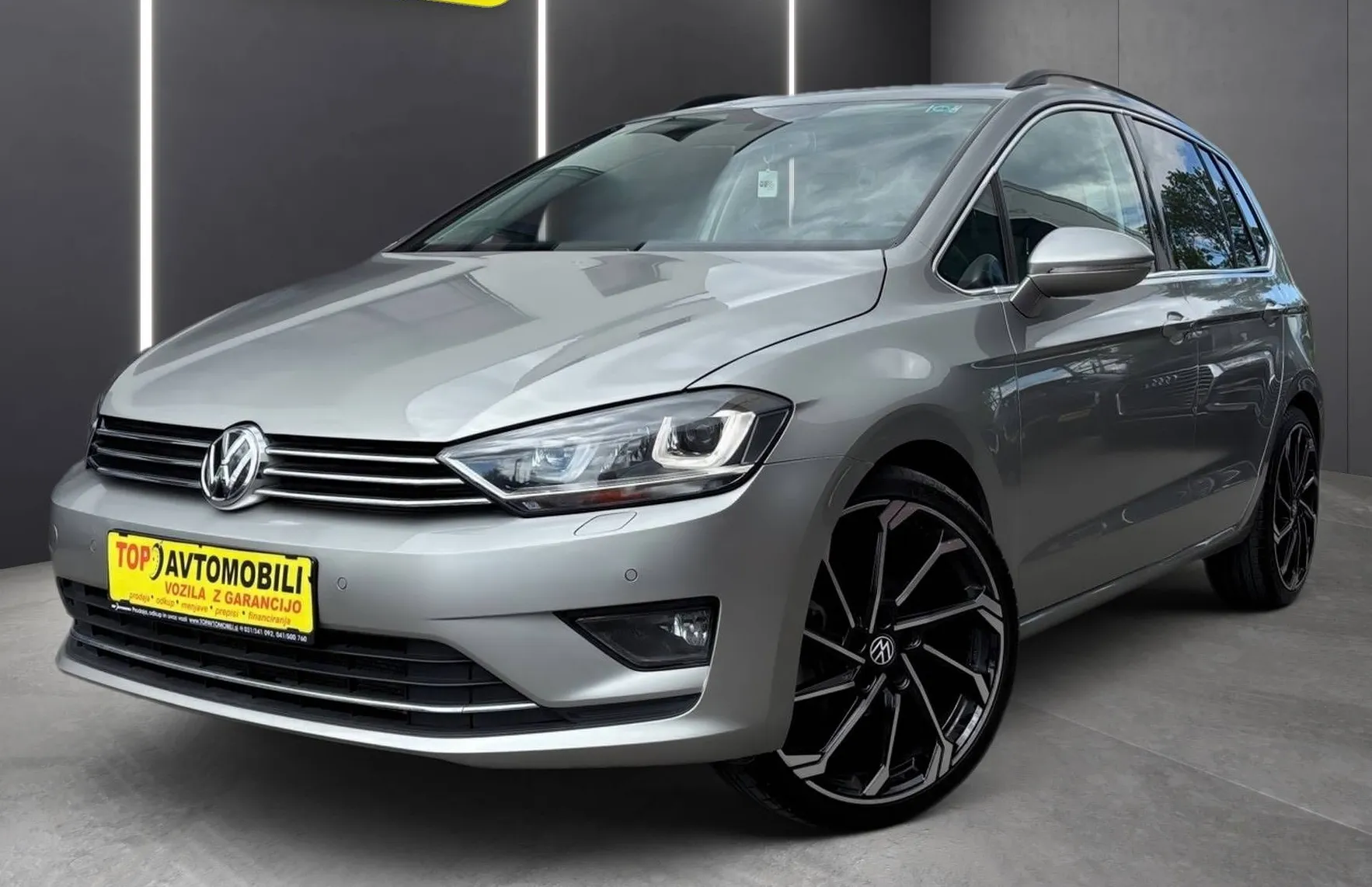 Zunanja slika - VW Golf - Sportsvan 1.6 TDI SLO XENON NAVI 1.LASTNIK PDC KAMERA - 1