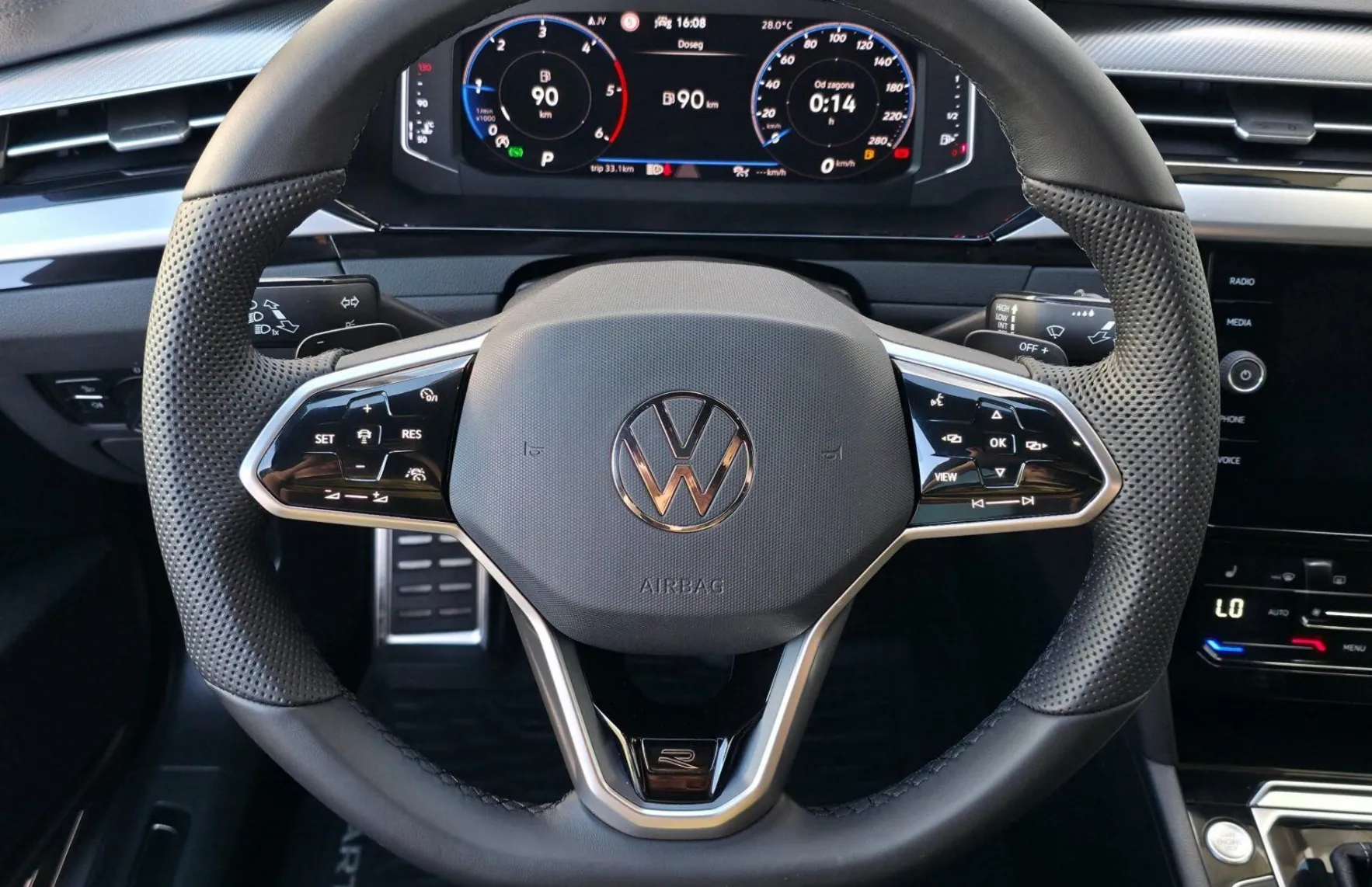 Zunanja slika - Volkswagen Arteon - 2.0TDI DSG R-Line IQ.MATRIX•ACC•GRETJE•KEYLESS•18C - 8