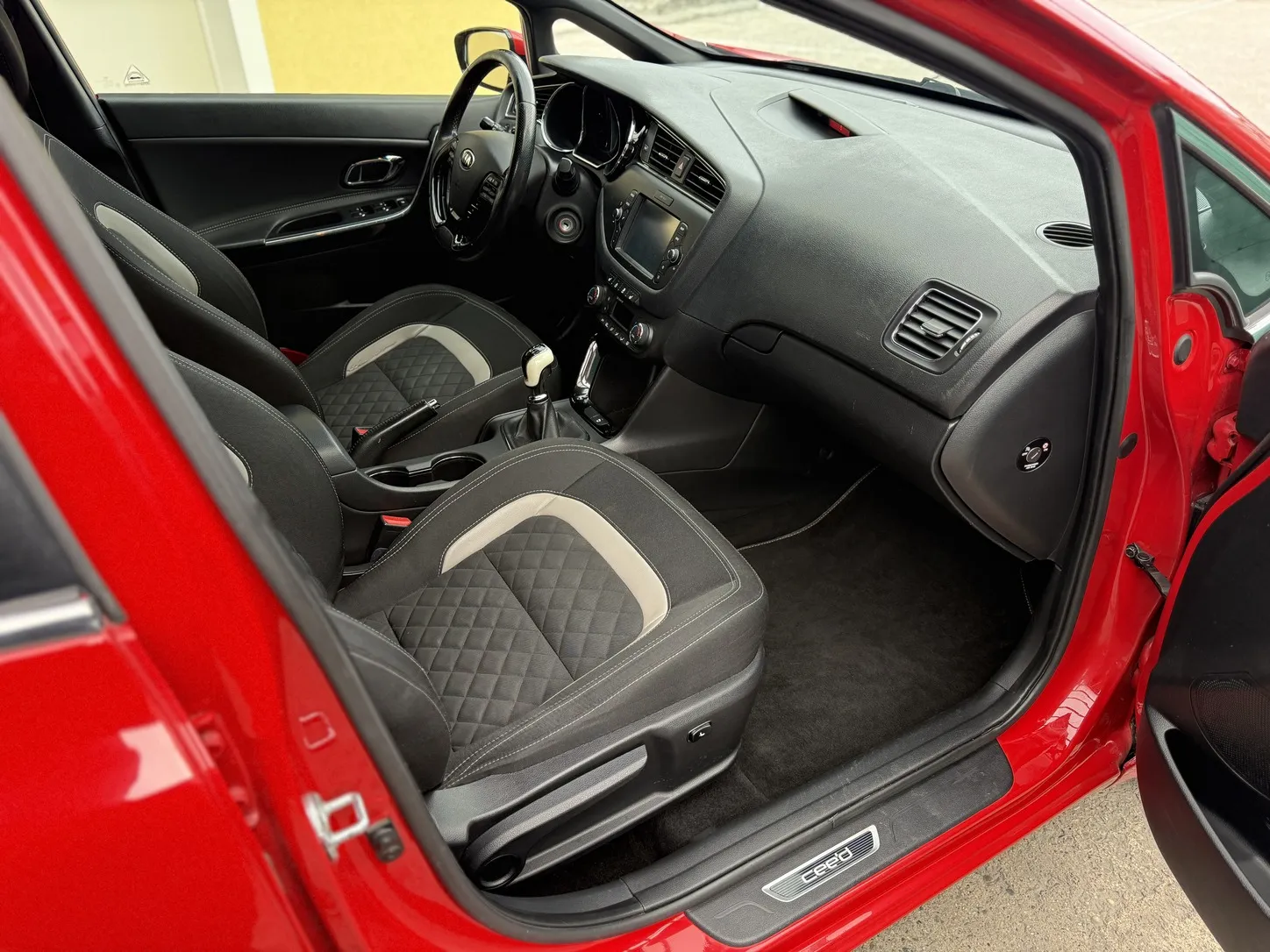 Zunanja slika - KIA Ceed - 1.6 TD - 9