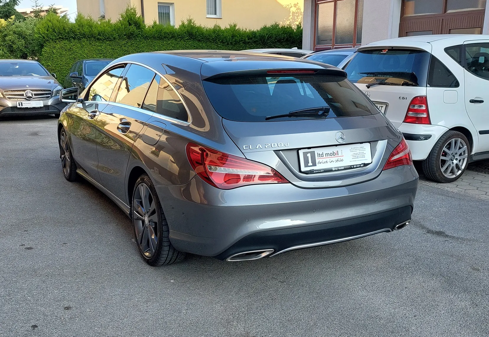 Zunanja slika - Mercedes-Benz CLA-Razred - CLA 200 d 4MATIC Shooting Brake Urban Avt. - 2