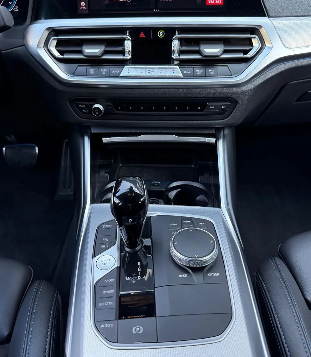 Zunanja slika - BMW Serija 3 - Touring: 320E MSPORT PERFORMANCE-20COL-KAMERA - 9