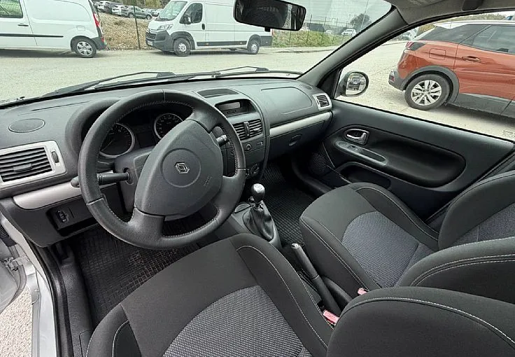 Zunanja slika - Renault Clio - 1.2 16V Storia Bye Bye SAMO 48400KM - 9