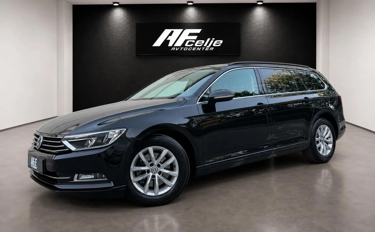 Zunanja slika - Volkswagen Passat Variant - 2.0 TDI-H LINE-LIZING ZA TUJCE-ACC-NAVI-4X KLIMA-. - 1