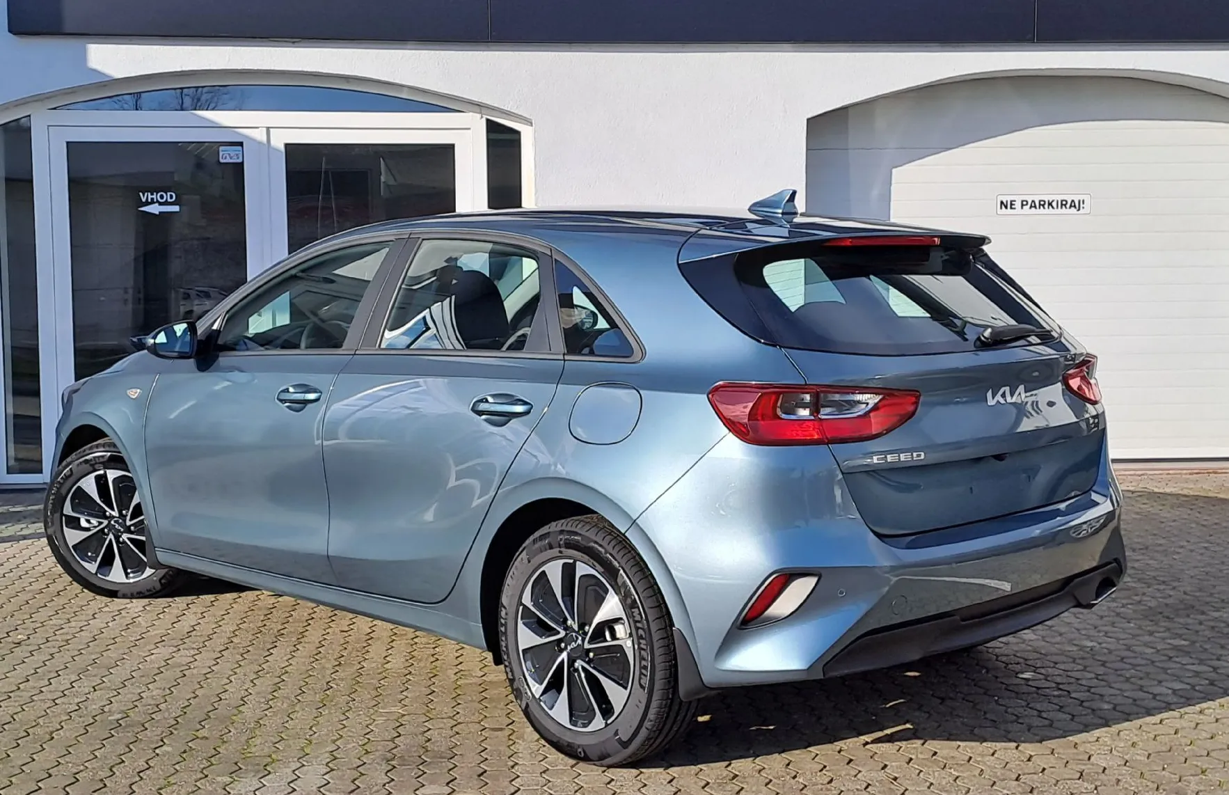 Zunanja slika - KIA Ceed - 1.0 T-GDi LX Champion+ ISG. M T 74 kW - 4