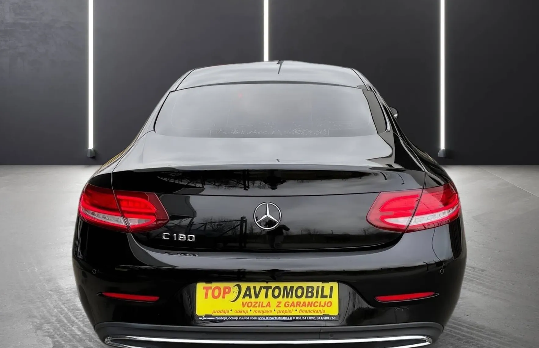 Zunanja slika - Mercedes-Benz C-Razred - C 180 COUPE 19 COL AMG FULL LED NAVI PDC TEMPOMA.. - 5