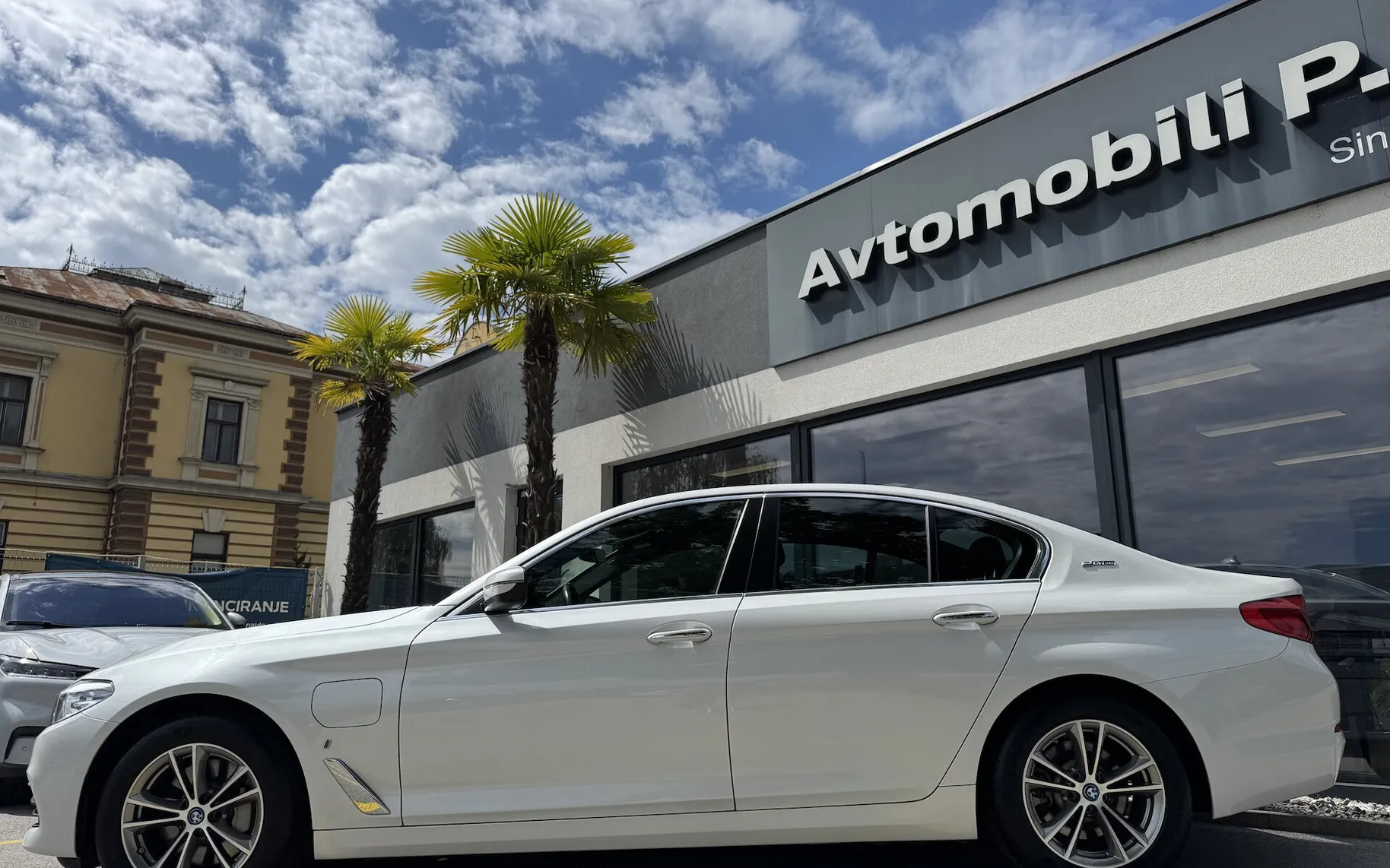 Zunanja slika - BMW serija 5 - 530e iPerformance AVT PRIKLJUČNI HIBRID 78.414 km - 3