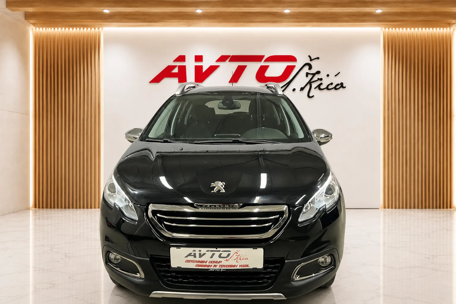 Notranja slika - Peugeot 2008 - 1.2 -LED-NAVI-TEMPOMAT-CROME-ALU-PDC-ODLIČEN... - 7