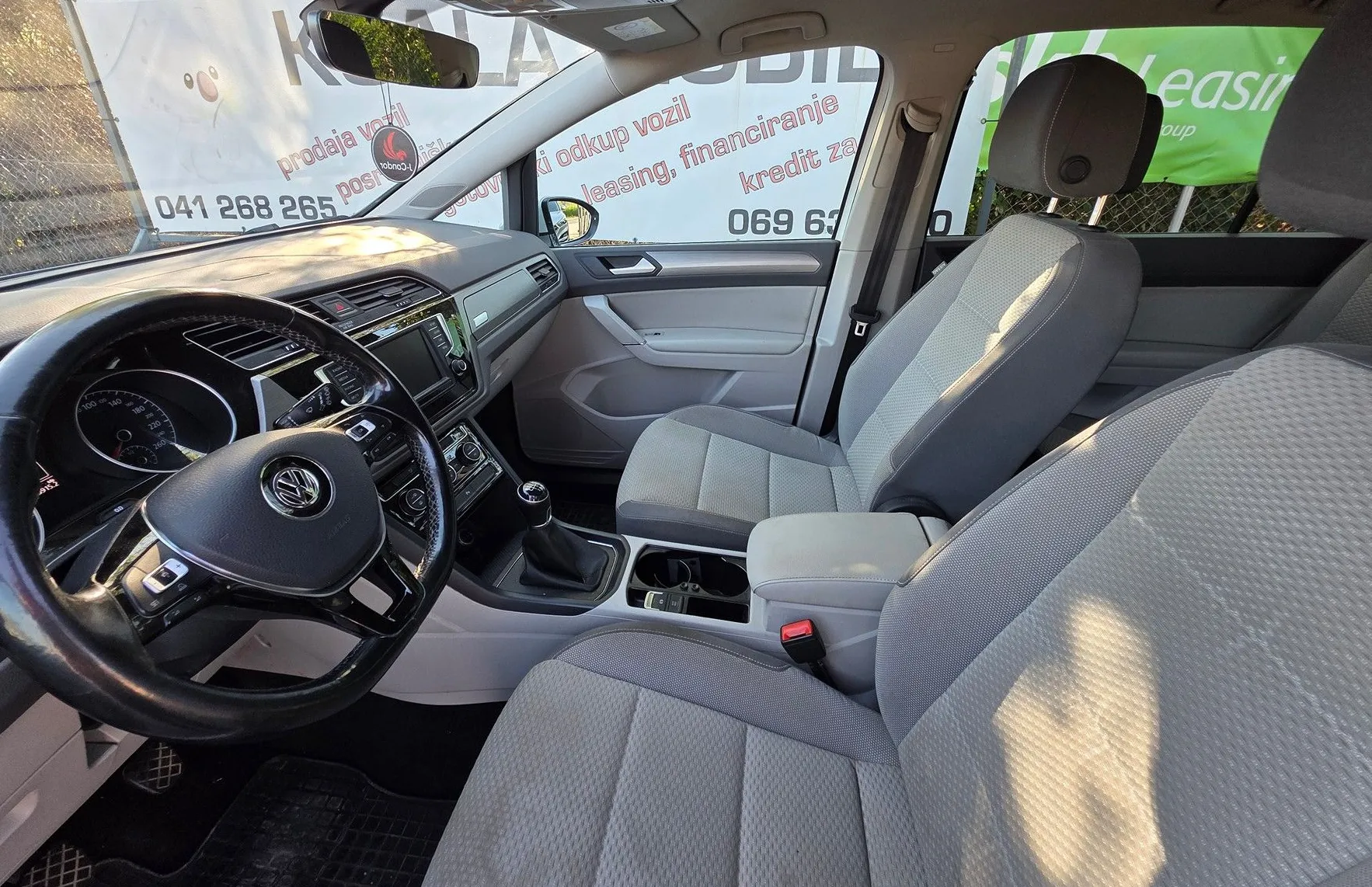 Zunanja slika - Volkswagen Touran - 2.0 TDI BMT HIGHLINE ZASLON-KLIMA-SLOVENSKI-1.LAST - 10