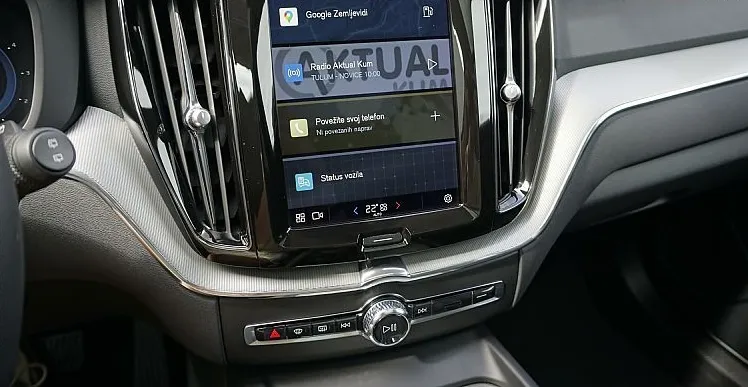 Zunanja slika - Volvo XC60 - B4  D  Core AT FWD+12.MES.JAM.+USNJE+PANO+MEMORY - 14