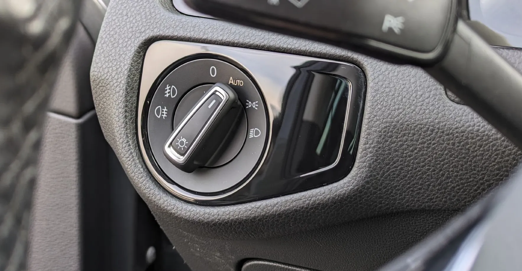 Zunanja slika - VW Golf - Variant 2.0 TDI Highline DSG. nove zimske pnevmatike - 17