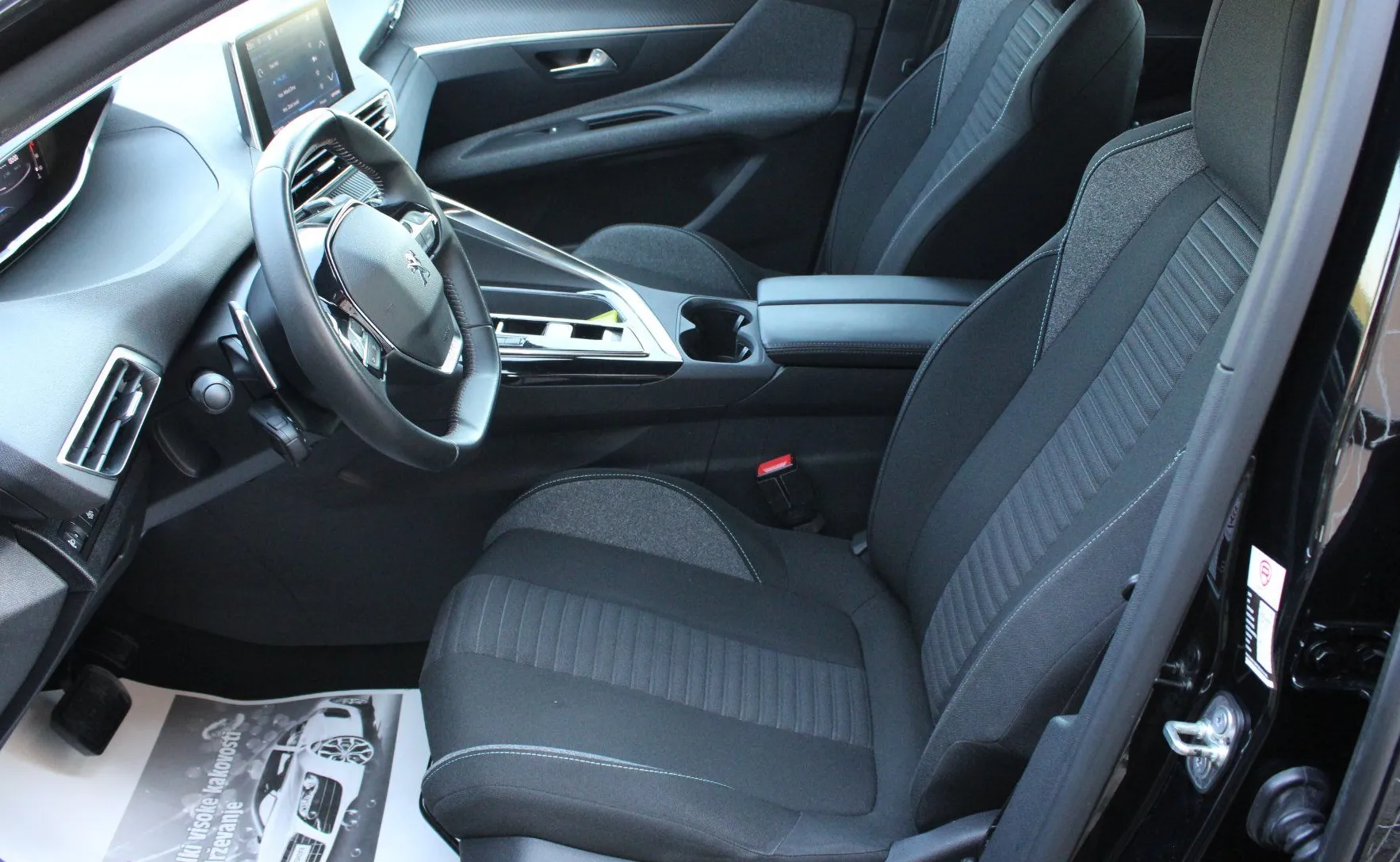 Zunanja slika - Peugeot 3008 - 1.5 BlueHDI 130 Active Pack Avt._LED_ALU_KAMERA - 12