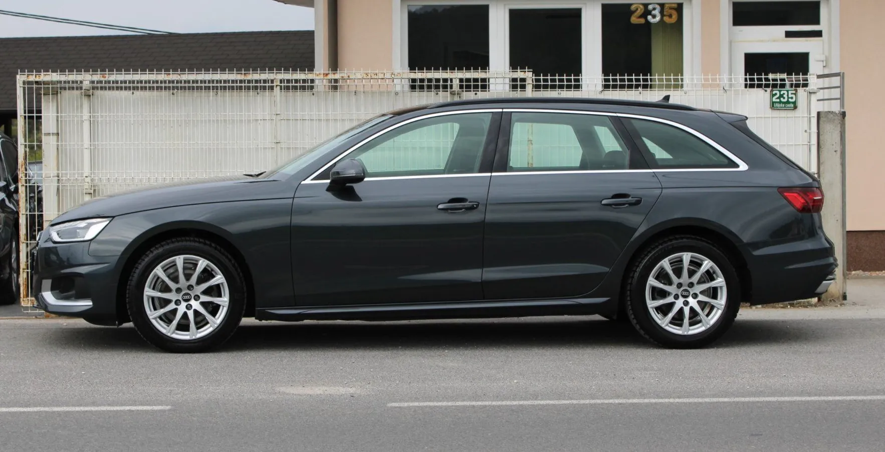 Zunanja slika - Audi A4 - Avant 35 TDI S tronic_VIRTUAL_KAMERA_LED_2X PDC_ALU - 7