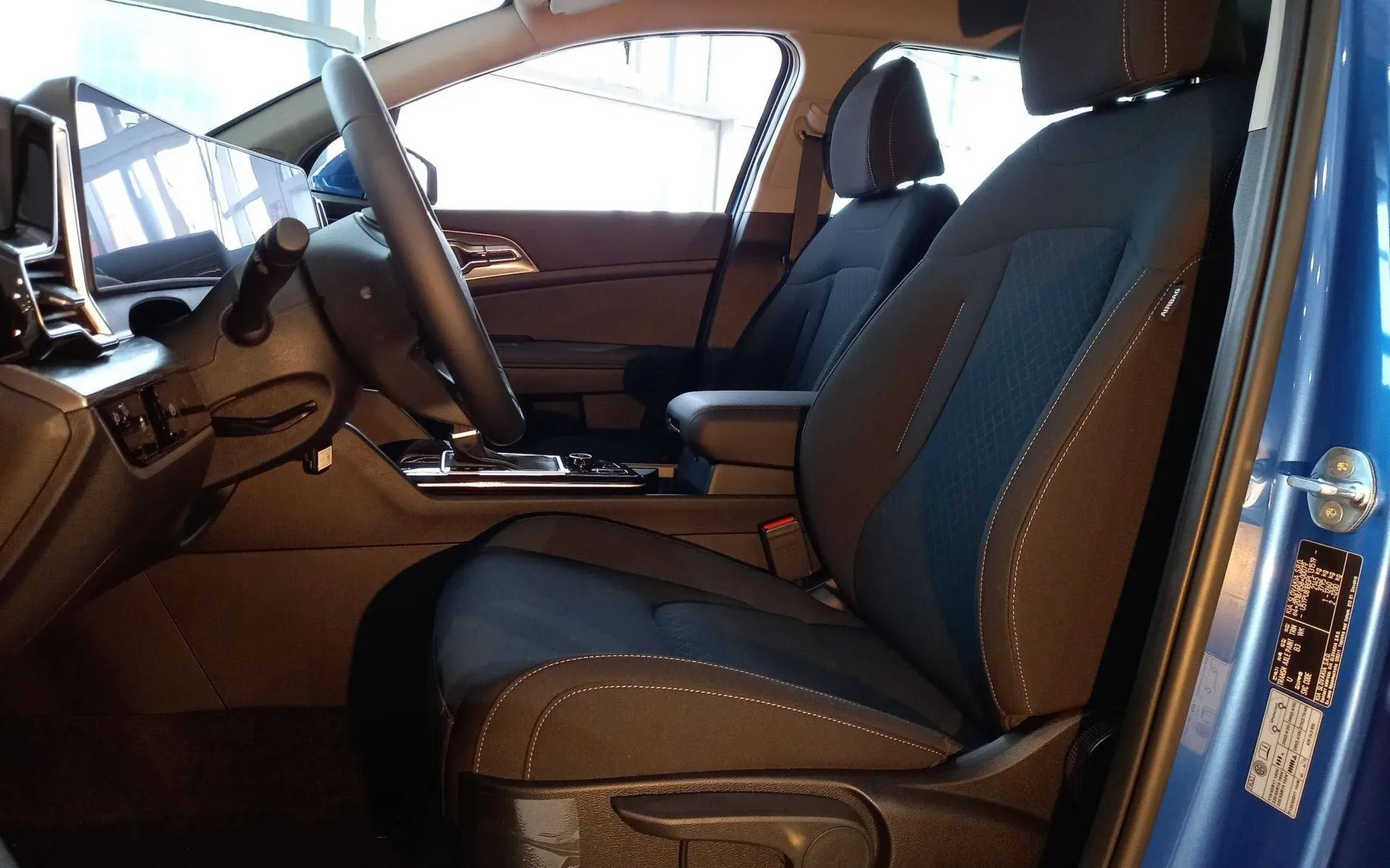 Notranja slika - KIA Sportage - 1.6 T-GDi LX Fresh ISG ... - 10